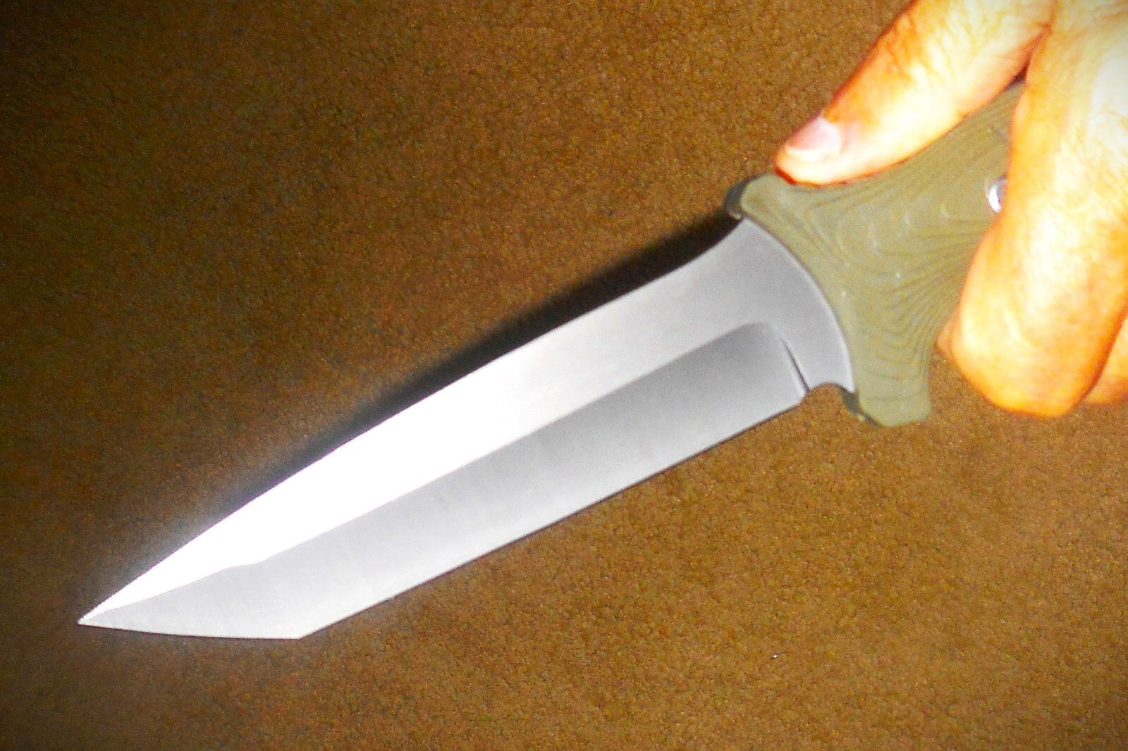 ARMY GREEN-HANDLE COMBAT KNIFE AND HARD SHEATH