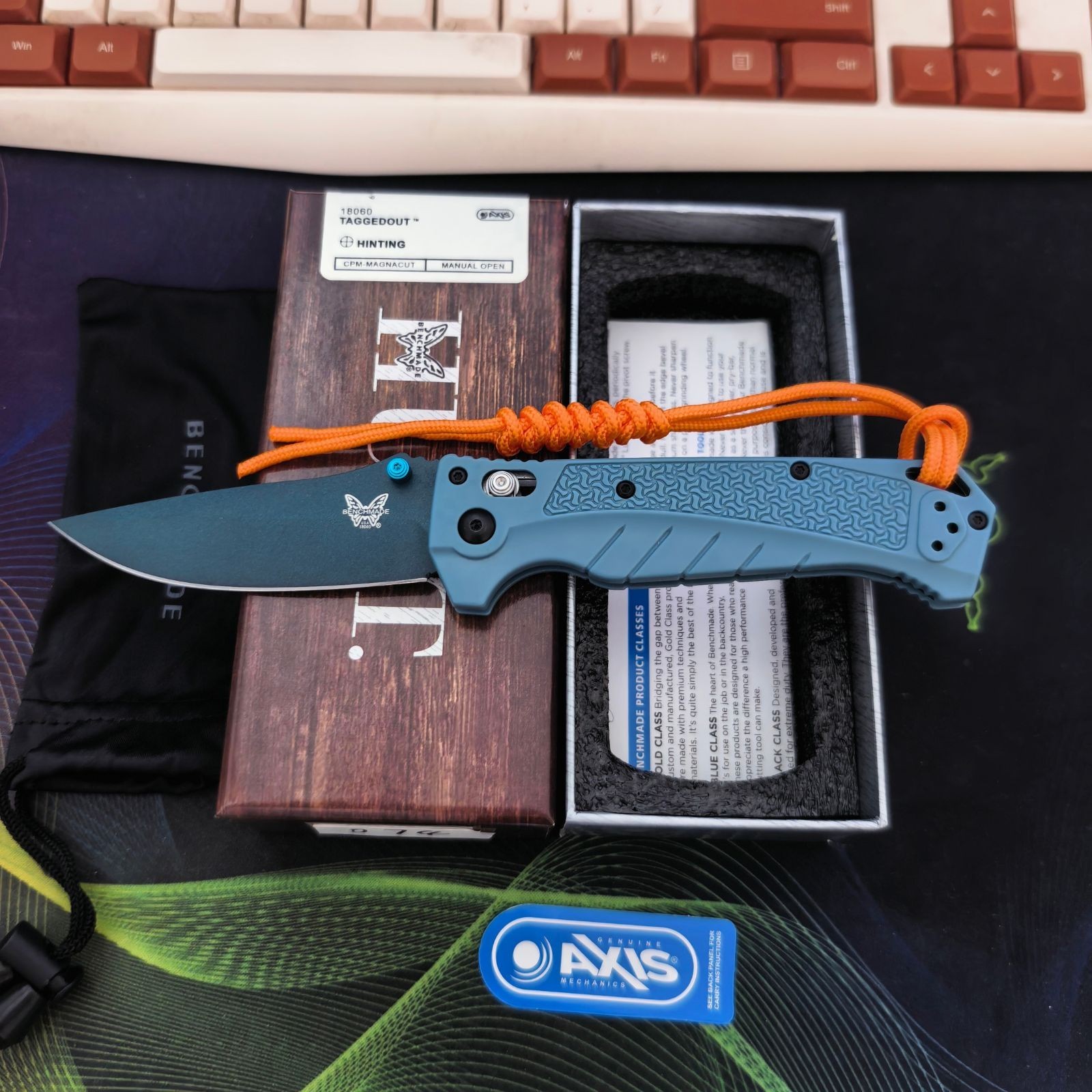 Benchmade Adira 18060 CPM-MagnaCut Depth Blue Grivory AXIS Fishing Knife