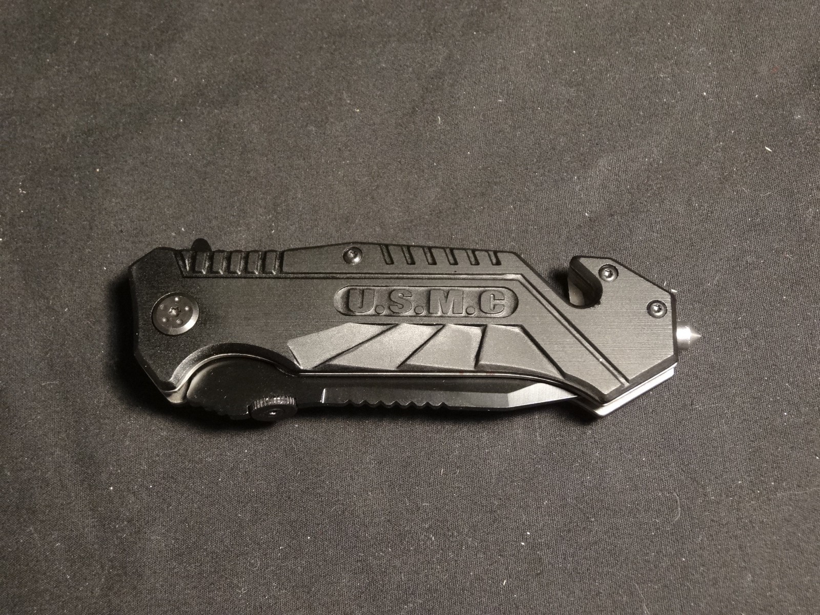 United States Marines YC-501M Tactical Folding Knife With Dog Tag