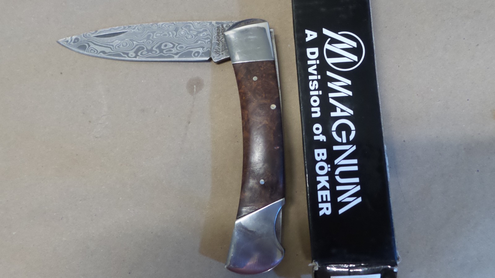 CRKT, Boker Magnum, Tiger Sharp and other pocket knives