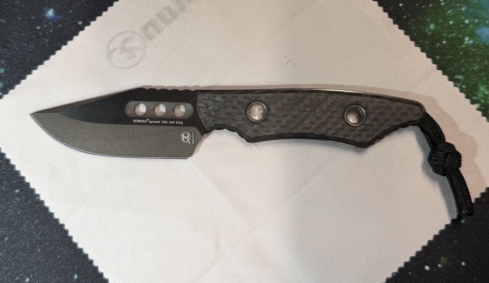 Heretic Knives Fixed Blade Kobold DLC Glow Carbon Fiber. New in box