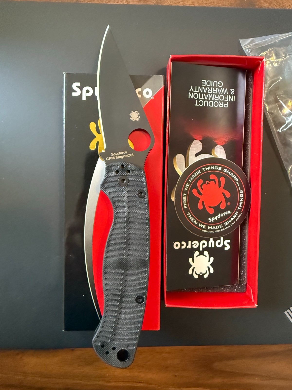 Spyderco Paramilitary 2 MagnaCut Salt Knife Black G-10 DLC