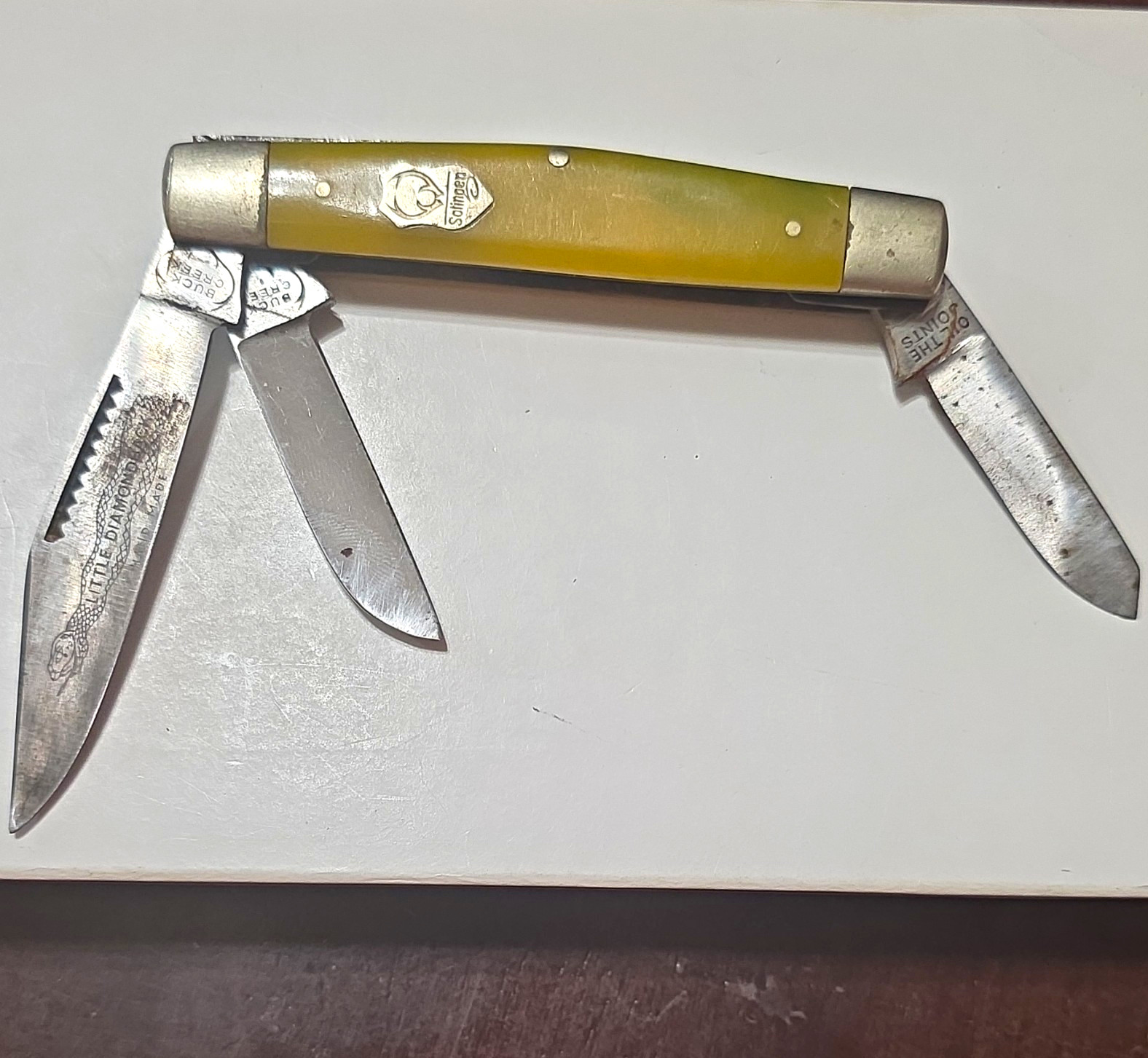 Little Diamond 3-Blade Pocketknife Yellow Plastic Handle Steel Slipjoint Manual
