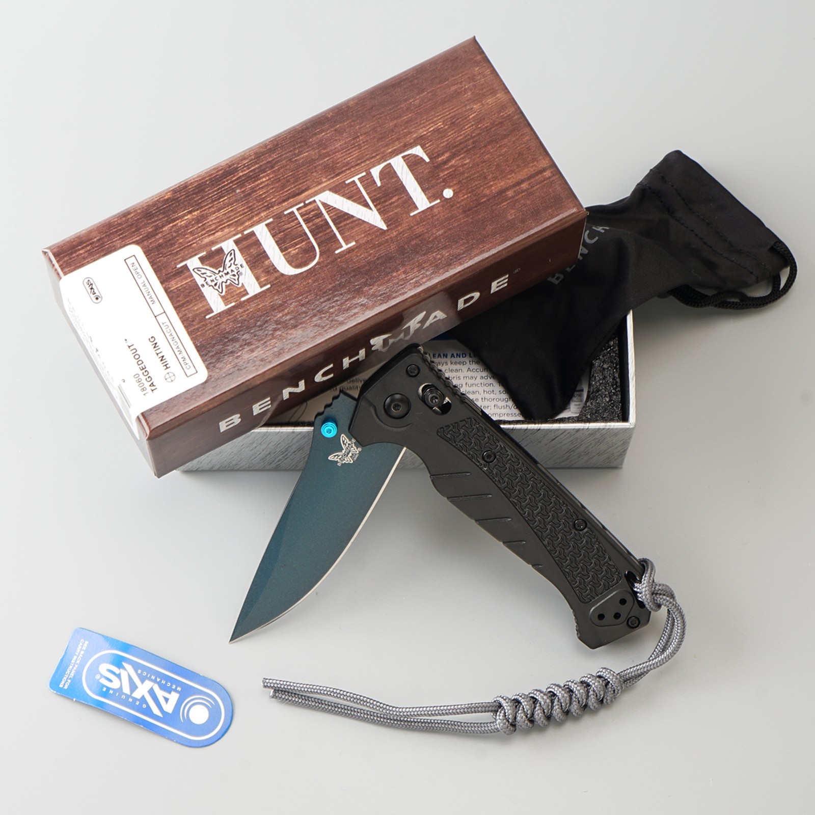 Benchmade 18060 CPM-MagnaCut AXIS Manual Folding Knife Blue Drop Point New