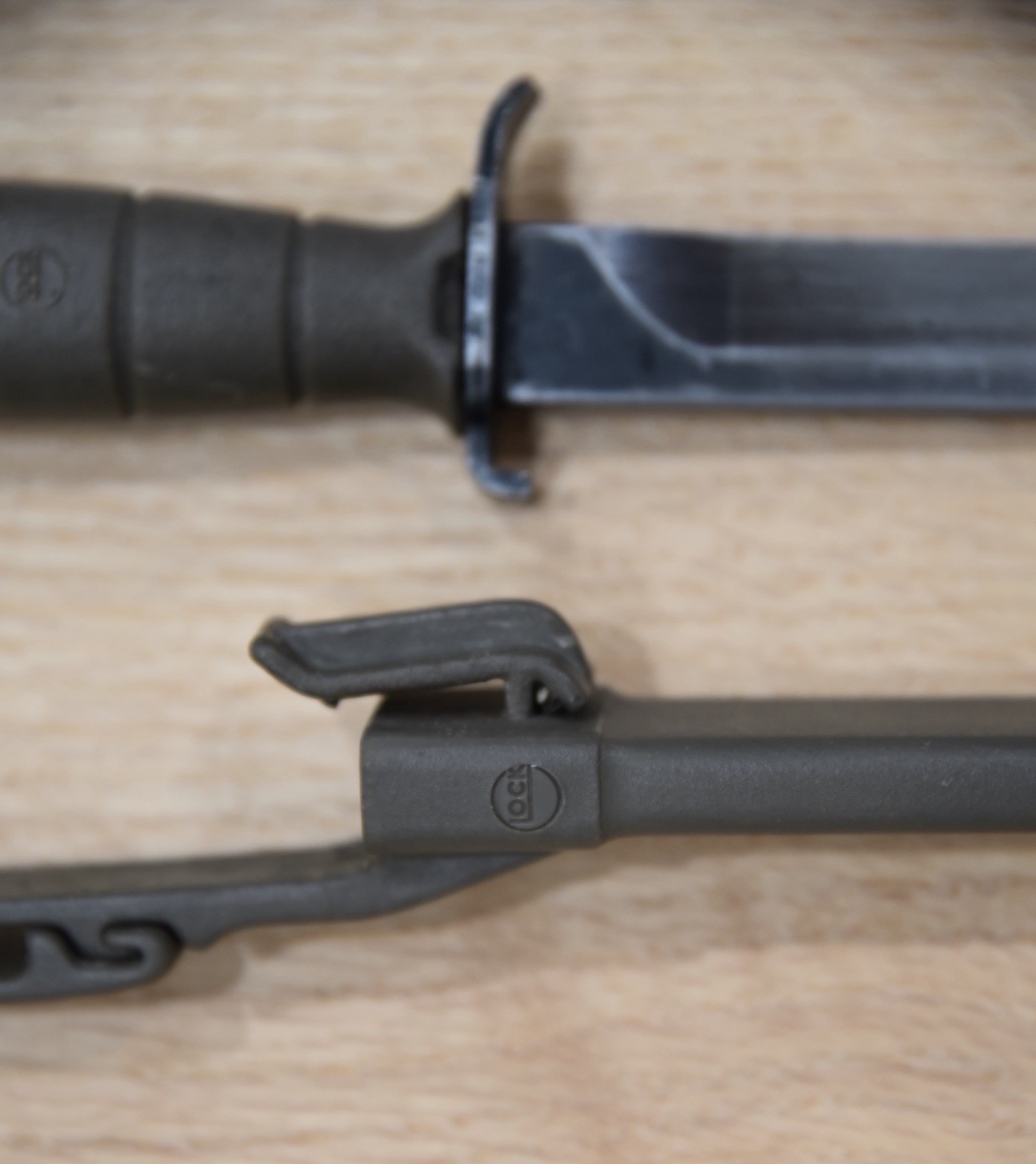 Austrian Army Bundesheer “B x H” Round Glock 78 Knife FM78 Vintage Generation 0