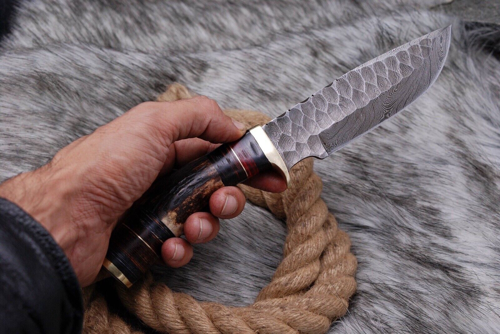 CUSTOM HANDMADE DAMASCUS STEEL HUNTING SKINNING KNIFE DEER STAG HANDLE SURVIVAL