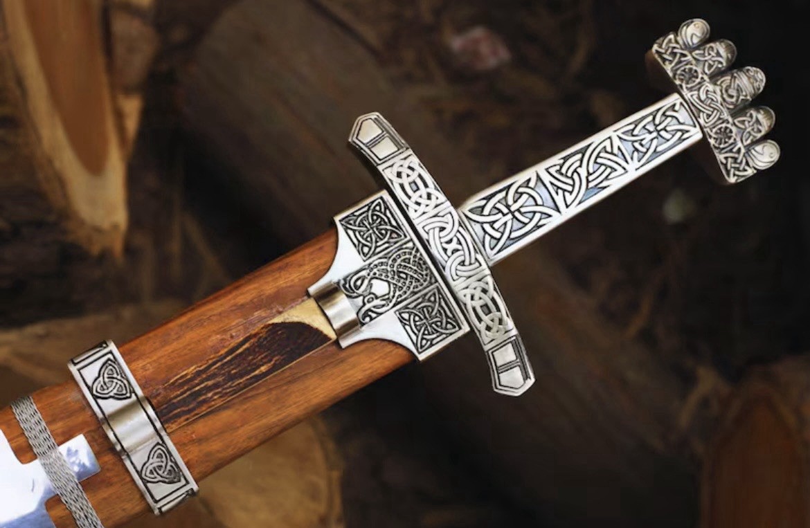 Handmade Viking Longsword Damascus Steel Medieval Sword w/ Wooden Scabbard