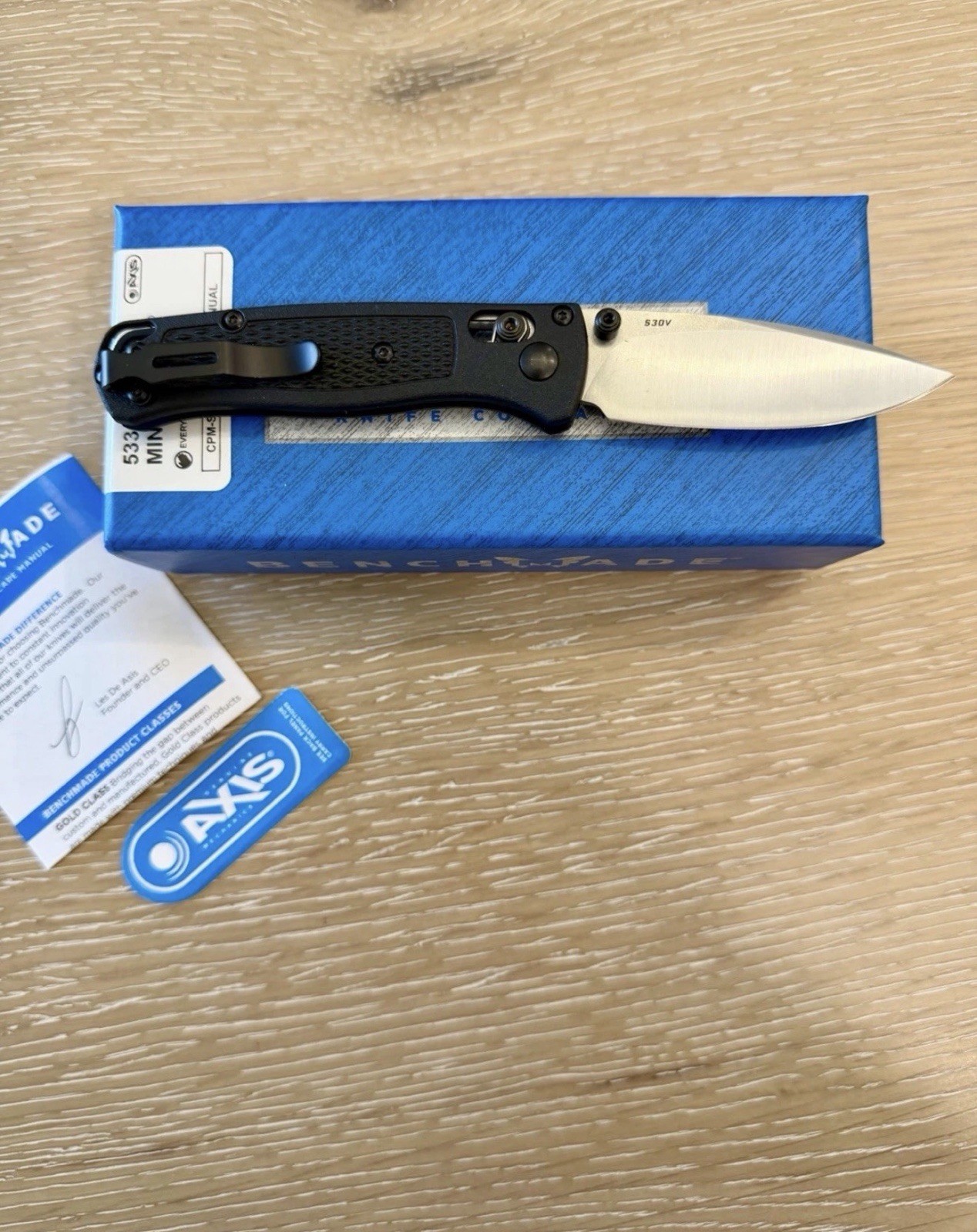 Benchmade 533 Mini Bugout Folding Knife Black Handle S30V Blade