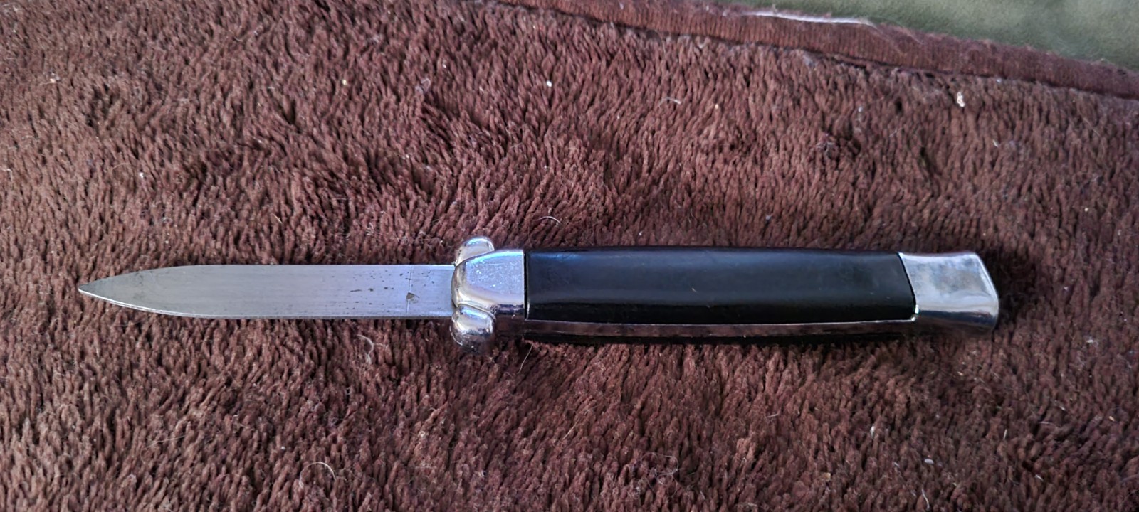 Vintage Super-Automatic Manual D/A Pocket Knife Stainless From Bell Black Handle