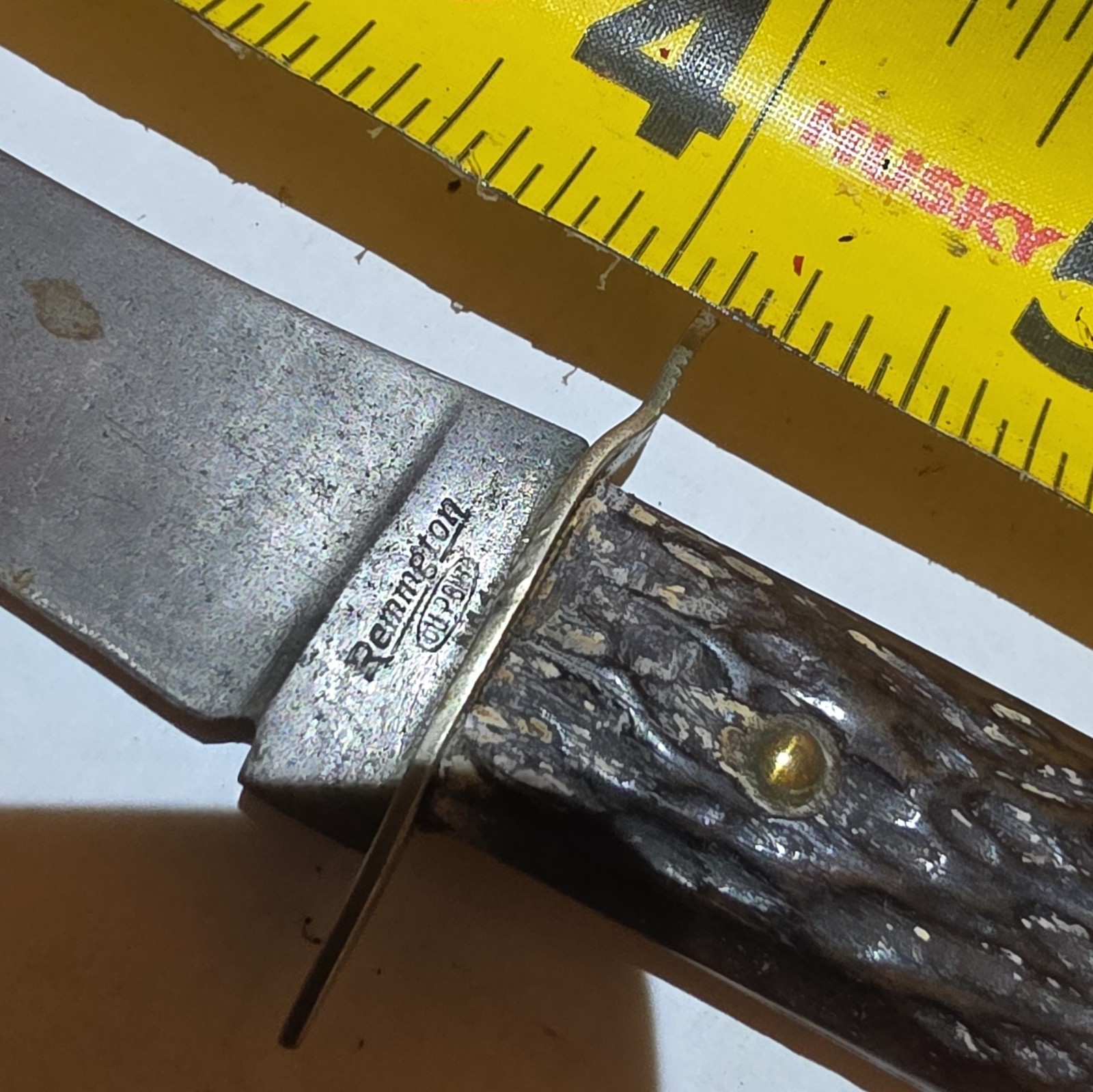 Remington Fixed Blade Hunting Knife, Full Tang Clip Point, Wood Handle
