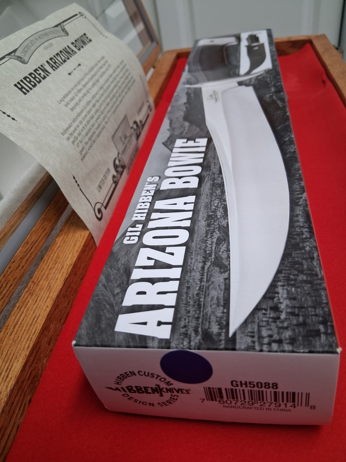GIL HIBBEN’s ARIZONA BOWIE KNIFE with SHEATH &BOX 15 1/2″long! NEW Condition!!