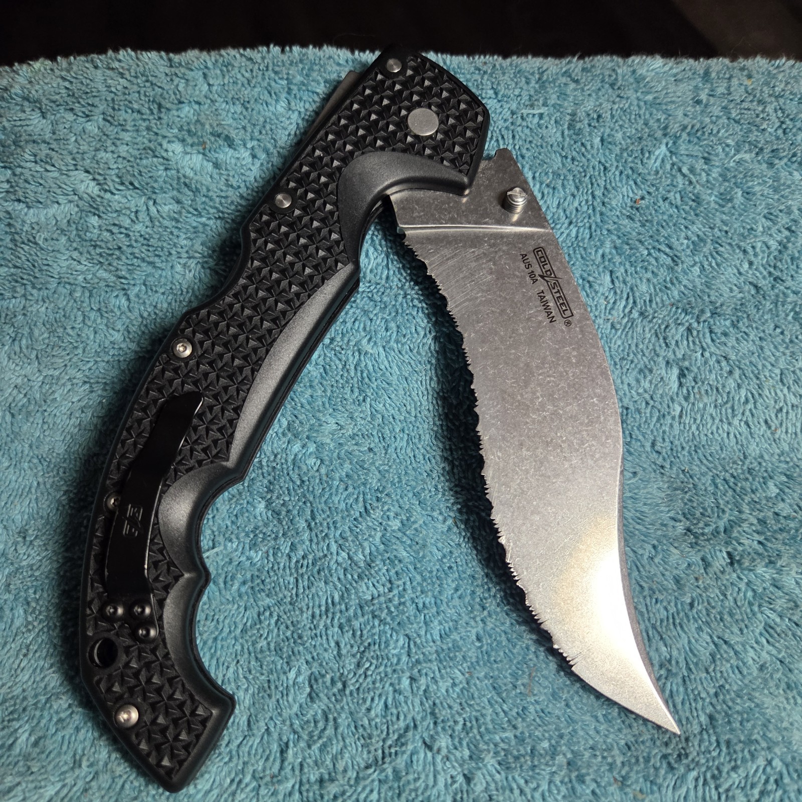 Cold Steel XL Voyager Folding Knife 5.5″ AUS-10A Steel Blade Griv-Ex Handle
