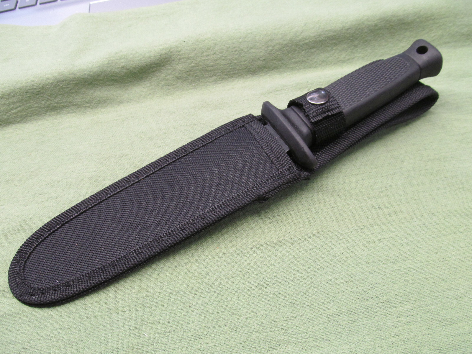 Takedown Branded 10″ Long Spear Point Fixed Blade Knife w/Rubber Handle & Sheath