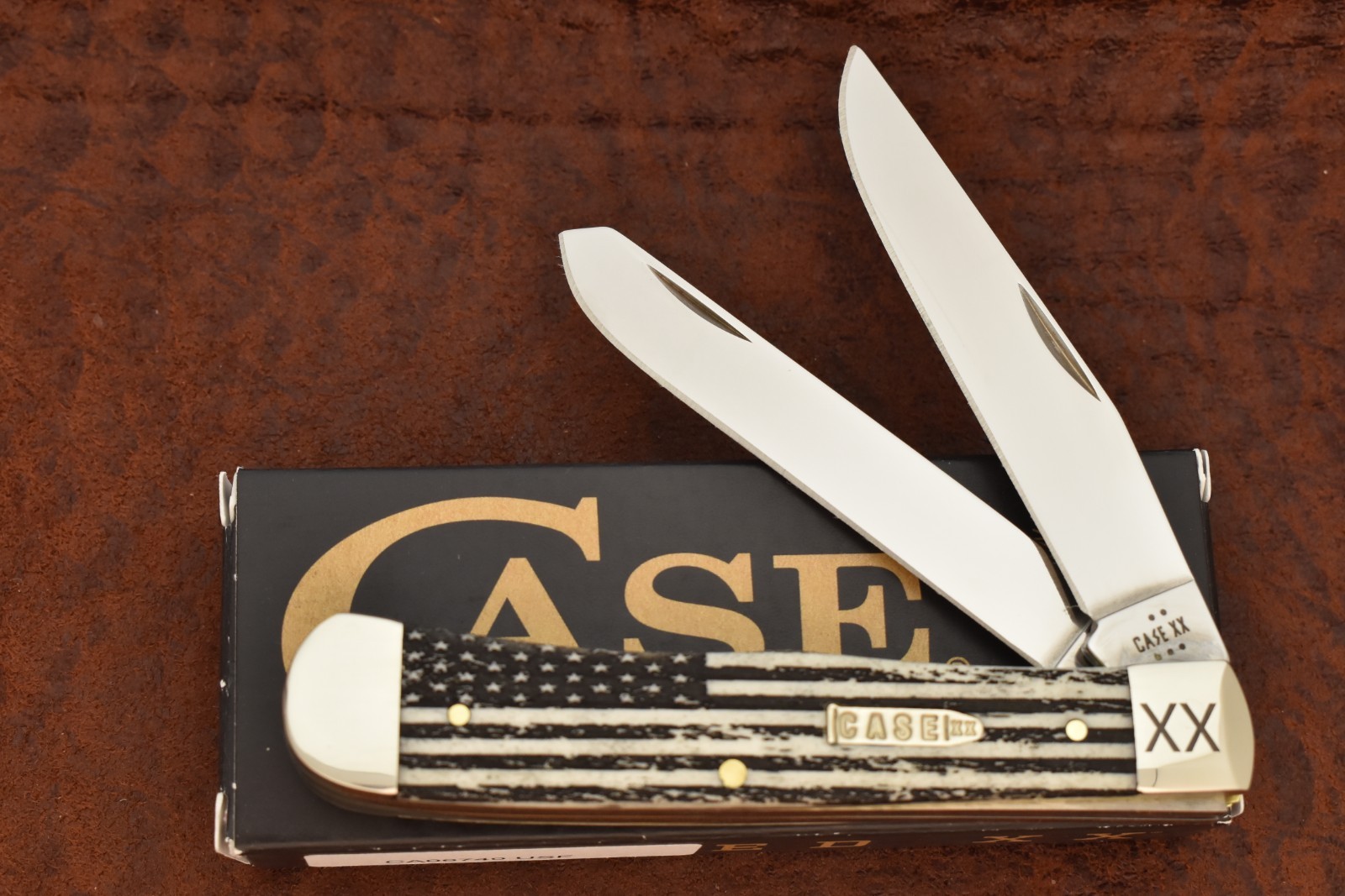 CASE XX USA 2025 NATURAL BONE UNITED STATES FLAG FULL SIZE TRAPPER KNIFE 6254 SS