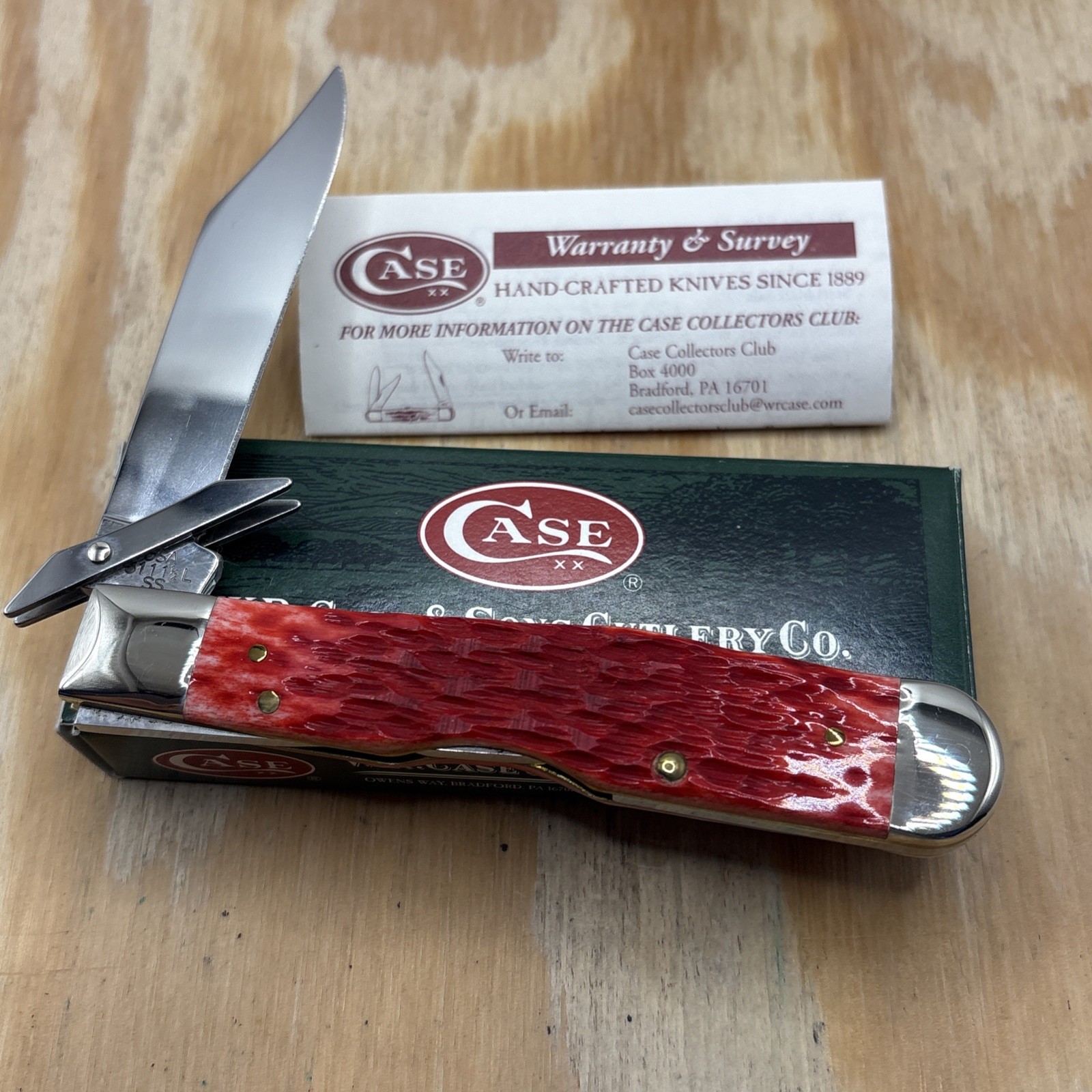 Case XX 2004 6111 1/2 Red Silver Script Cheetah Knife – Unused Excellent