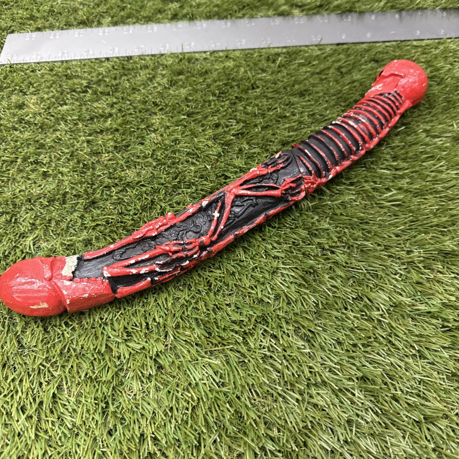 Fighter Plus China Fantasy Fixed Blade Knife 14 3/4 Skull Spine Sheath Red Black