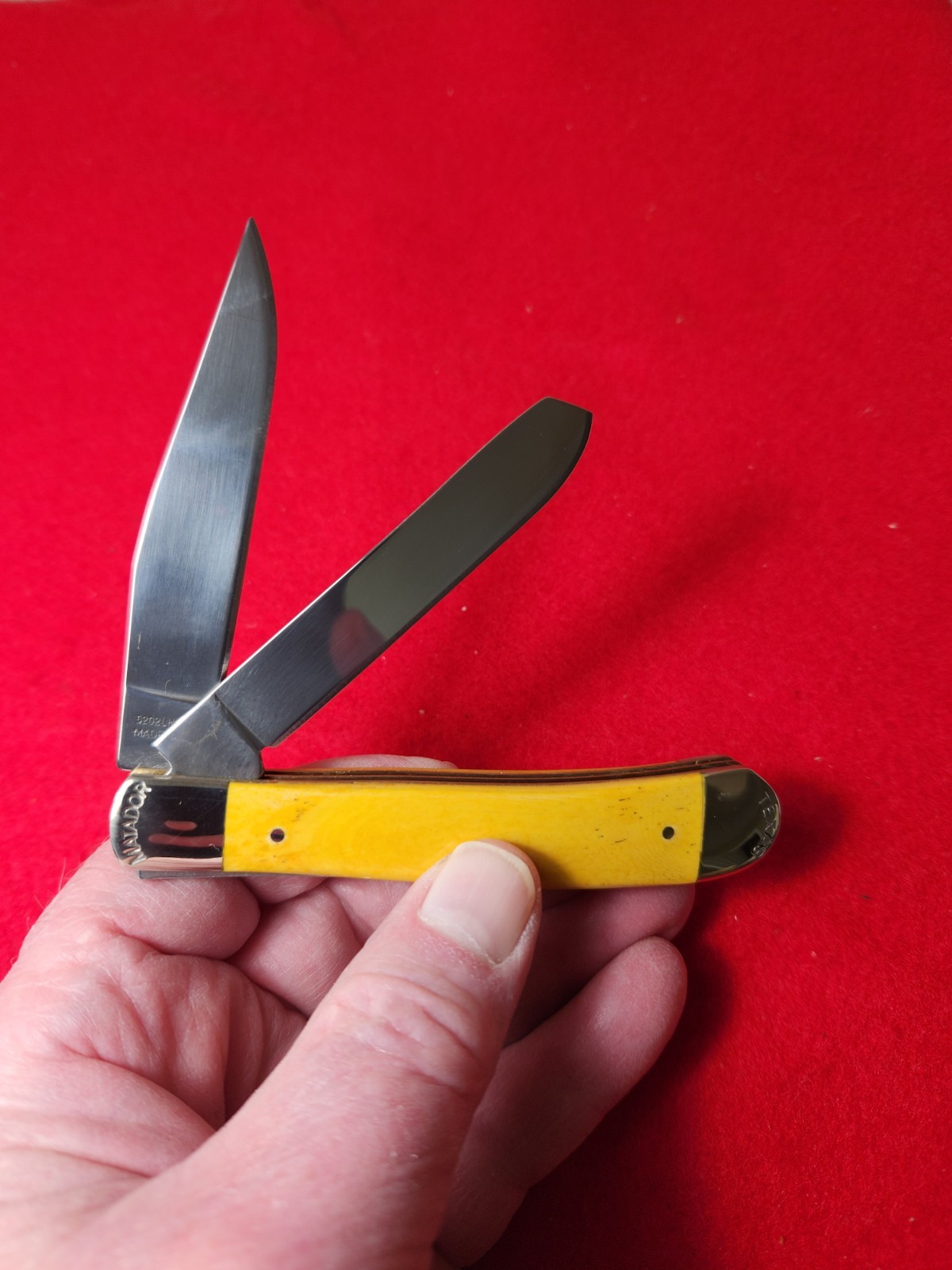 Moore Maker Matador, Texas 5202 LH Longhorn Trapper Knife Yellow Bone 2020 NIB