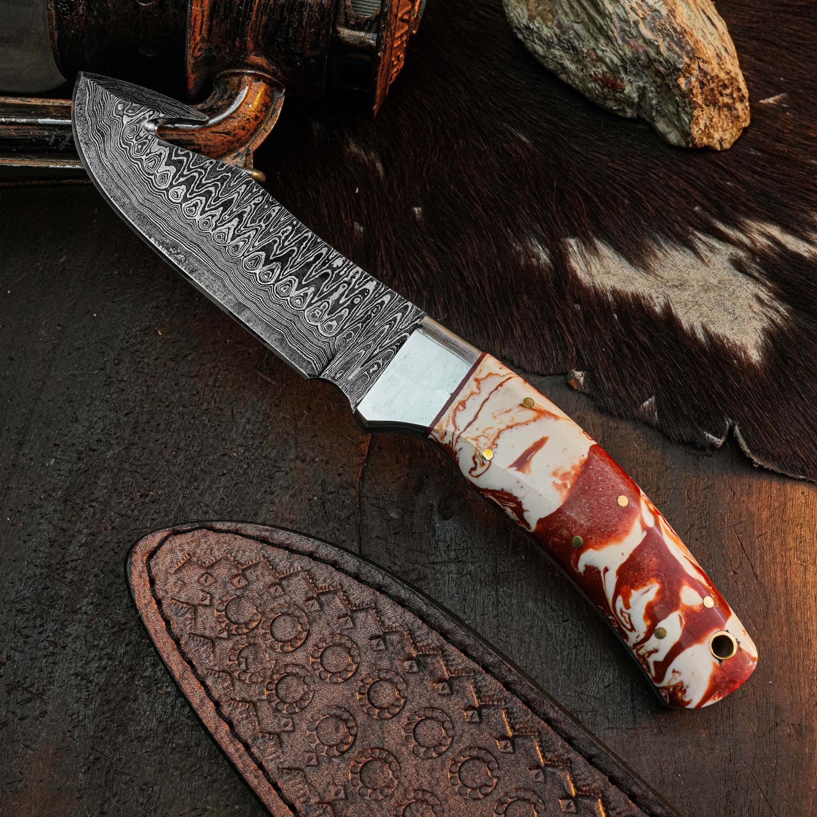 8.8″ Clip Point Knife Damascus Steel Hunting EDC Full Tang Blade Resin Handle