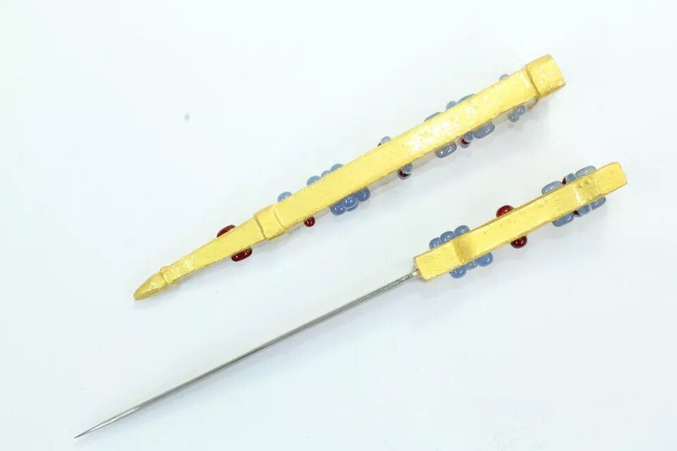 Dagger Knife Damascus Steel Blade Zircon Stone Natural Color Hand Painted G221