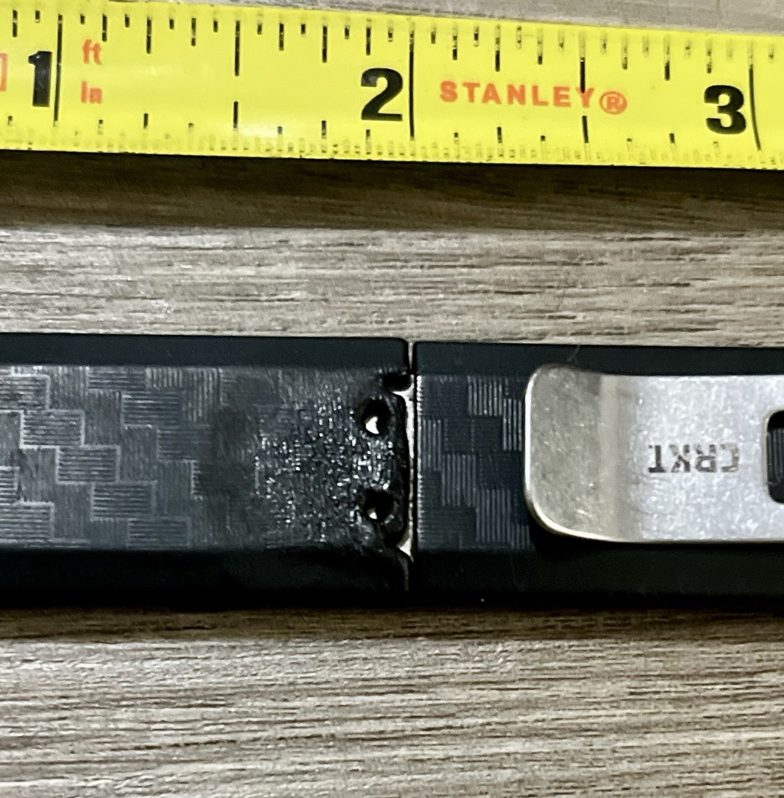 CRKT Scribe EDC Small Pocket Fixed Blade Knife 2425 Schwarz Design Light Damage