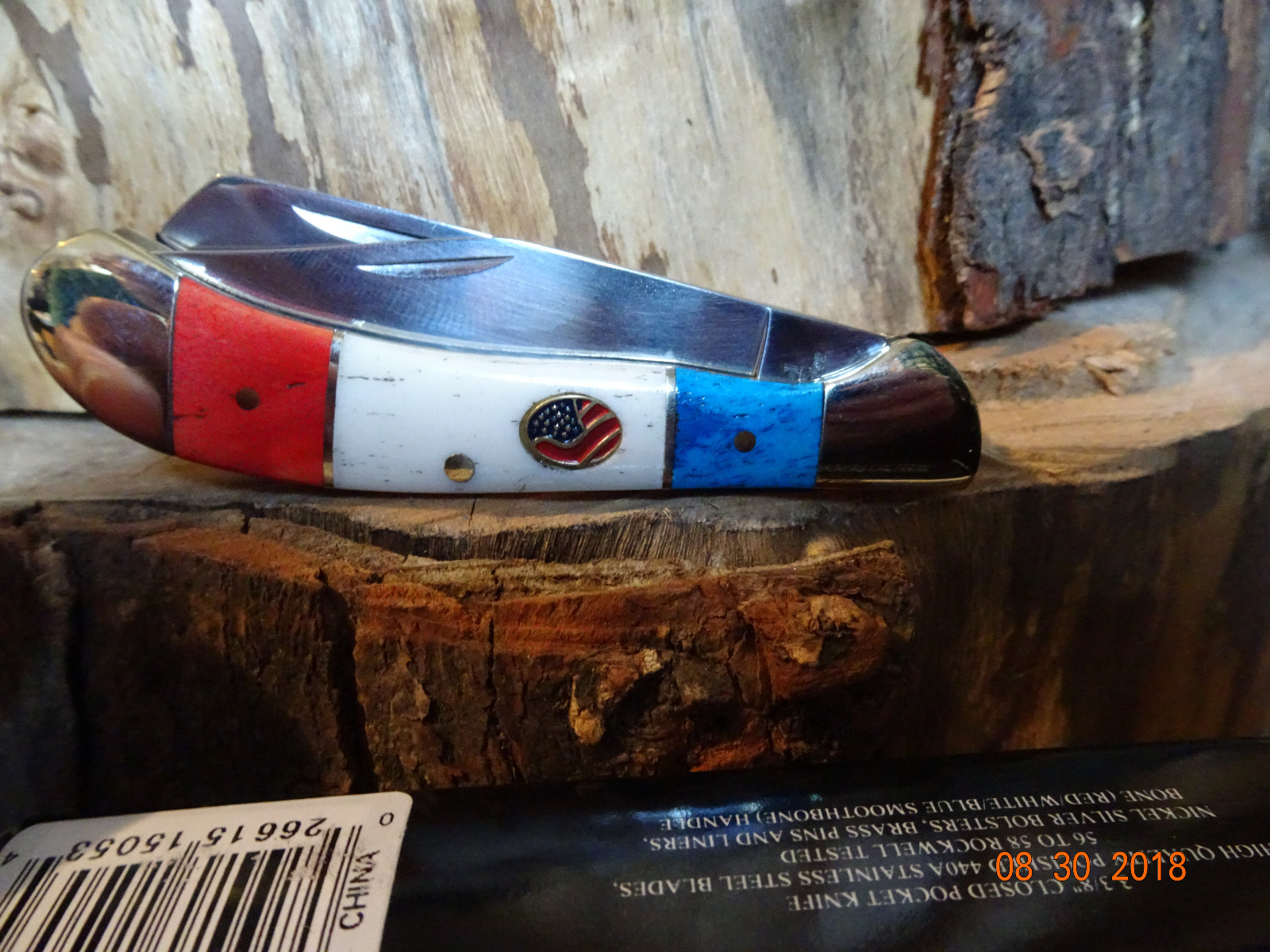 STEEL WARRIOR 3 3/8″ CLO SADDLEHORN POCKET KNIFE 440 BLADES RED WHITE BLUE BONE