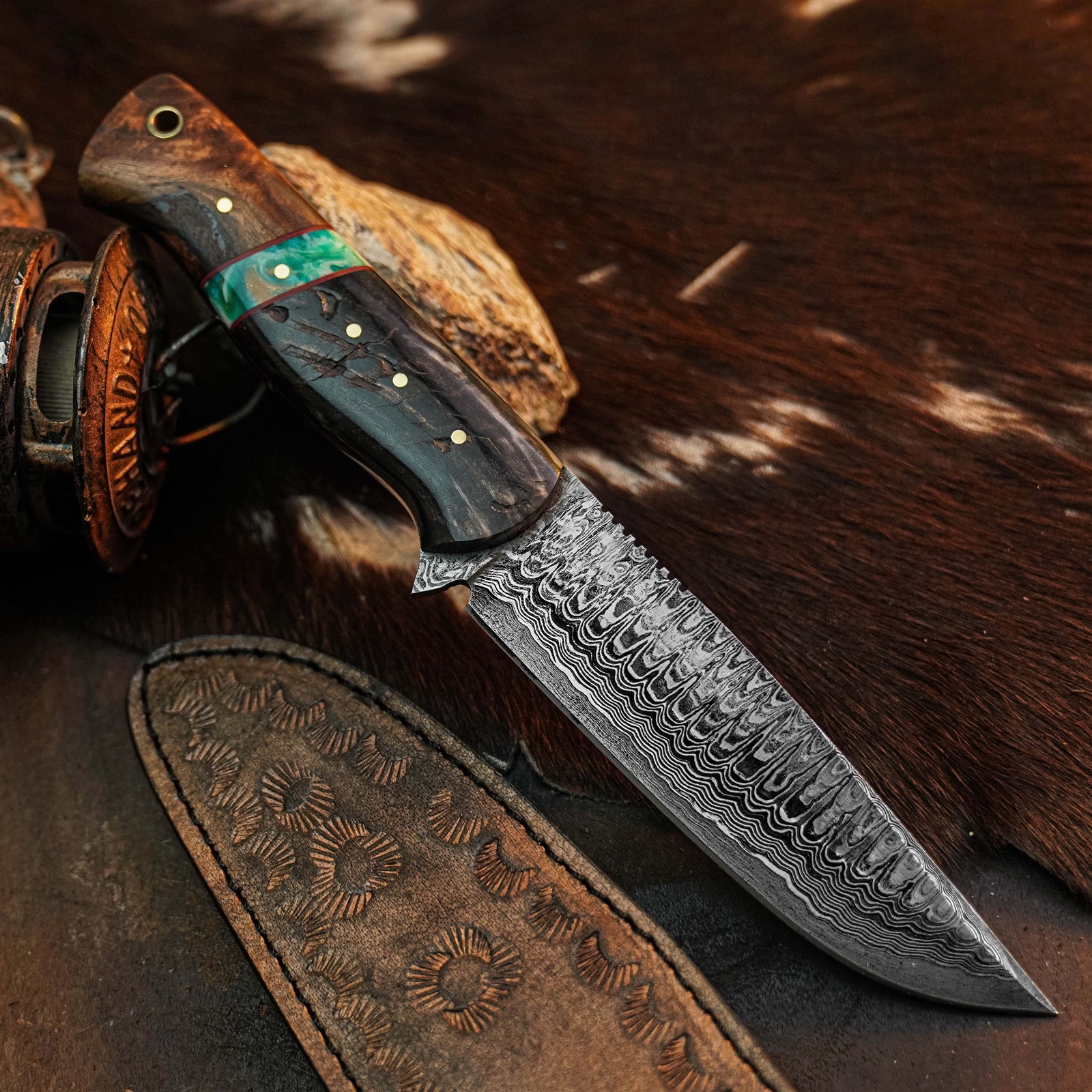 9.4″ Damascus Camping EDC Knife Full Tang Horn Handle Fix Blade + Sheath