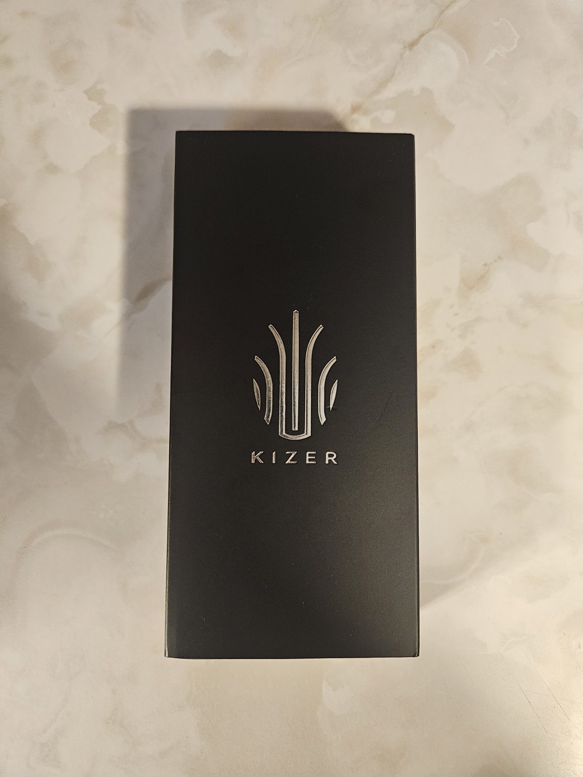 Kizer Drop Bear Medusa Dark Matter Fat Carbon Knife S35VN – NEW