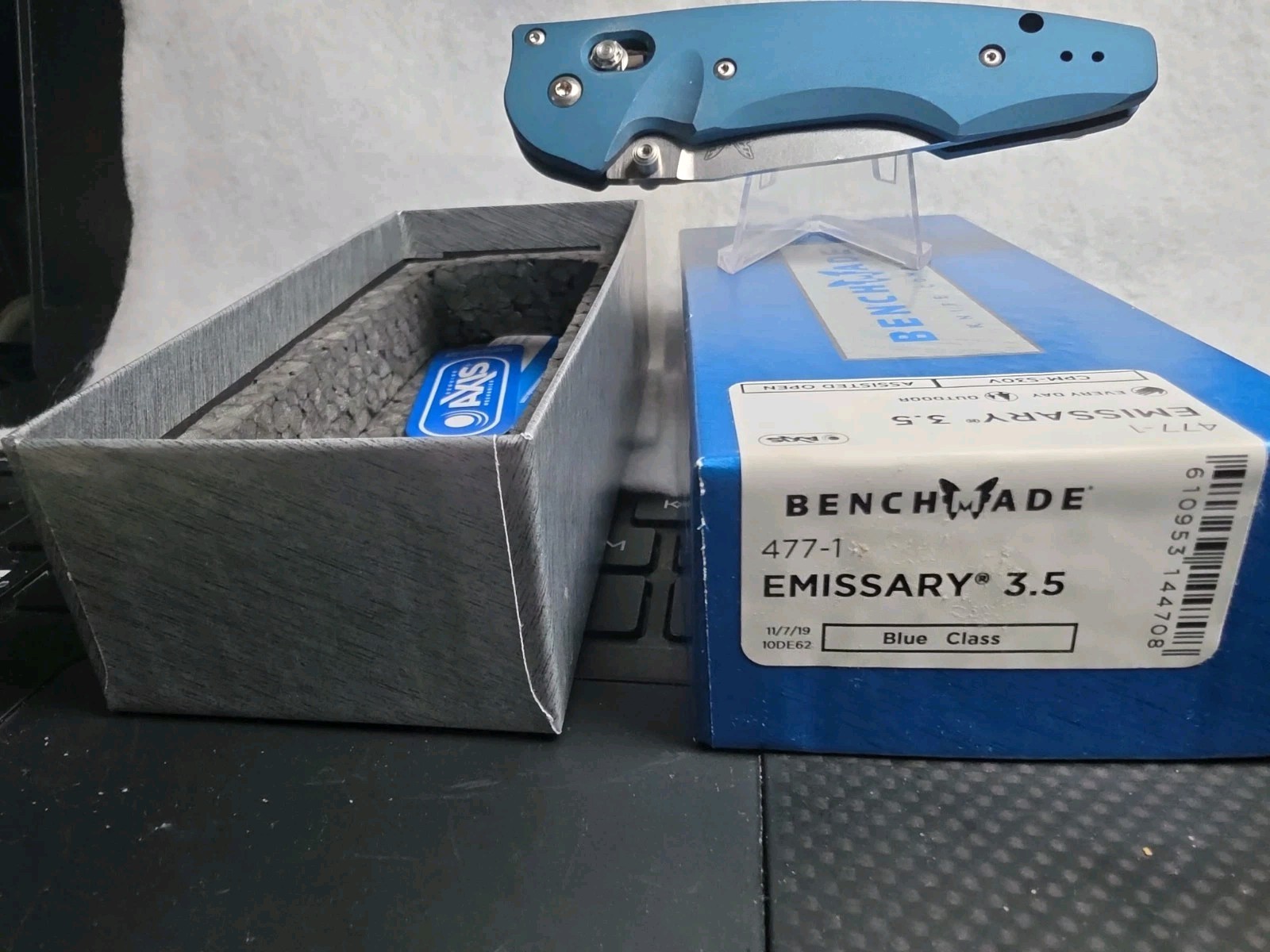Benchmade Emissary 477-1 Special Blue Handle Edition S30v Folding Knife Rare