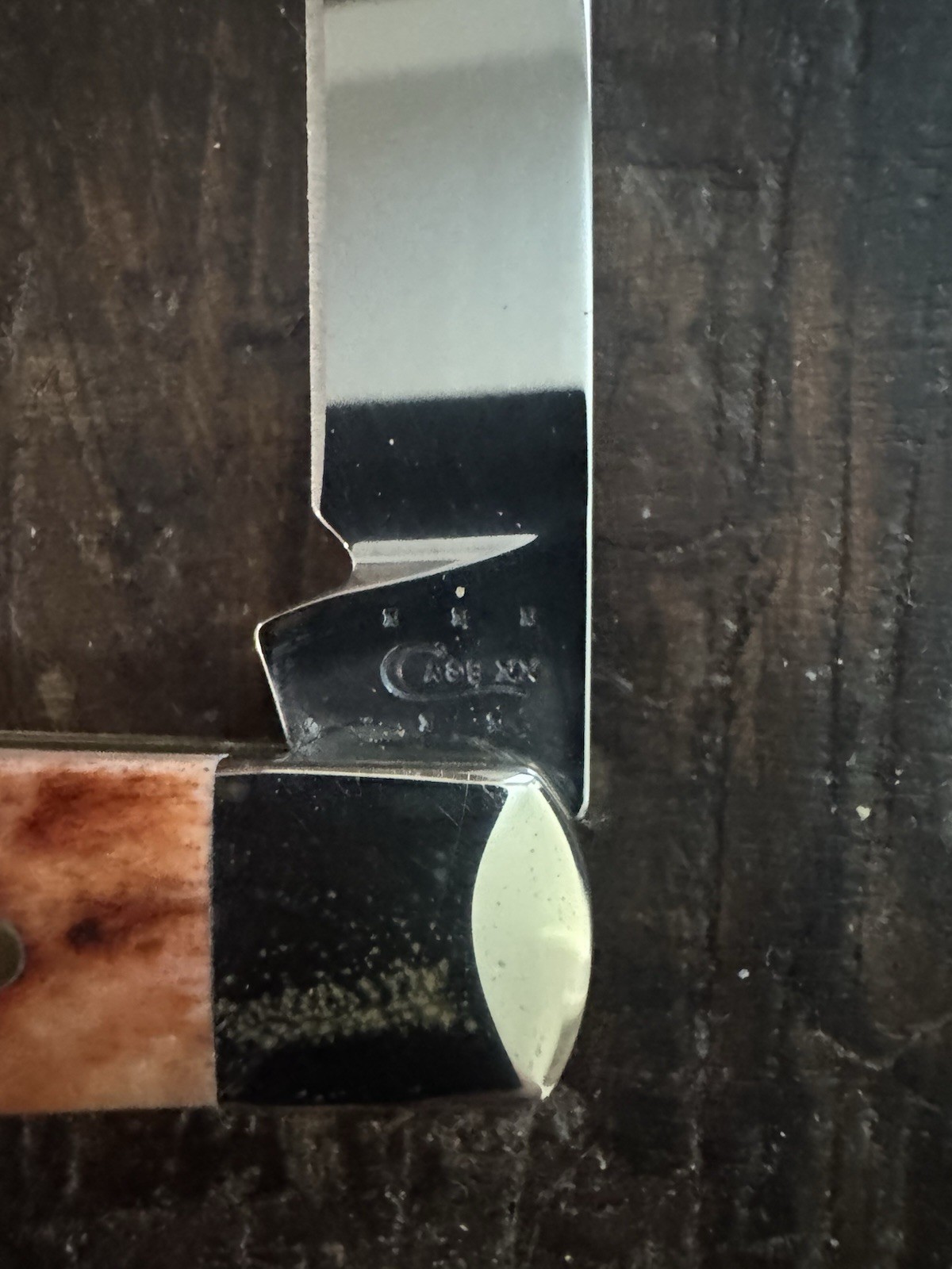2015 Case XX Chestnut Jigged Bone Teardrop