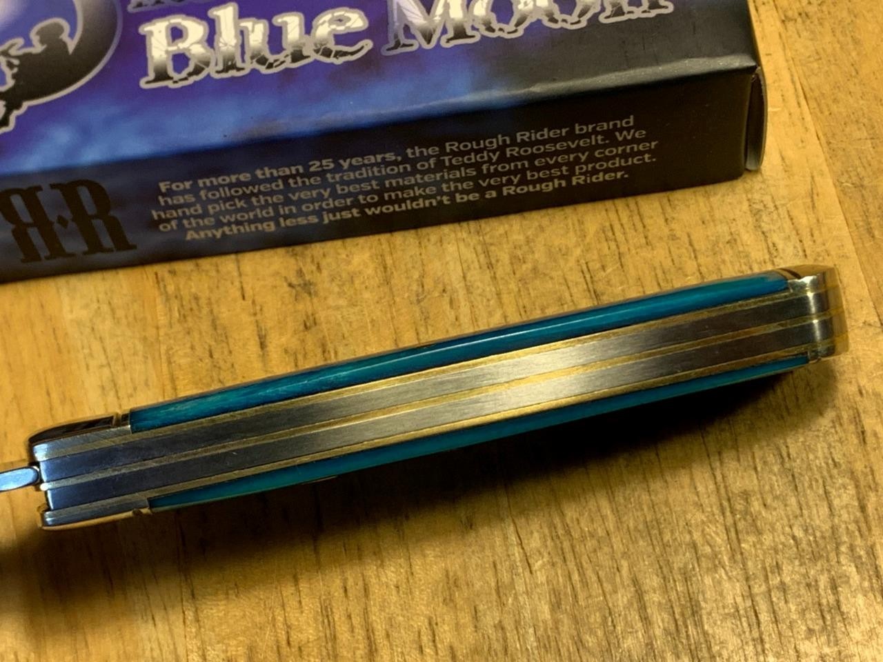 Rough Rider «Once in a Blue Moon» Series Trapper 4 1/8″ Pocket knife RR1194