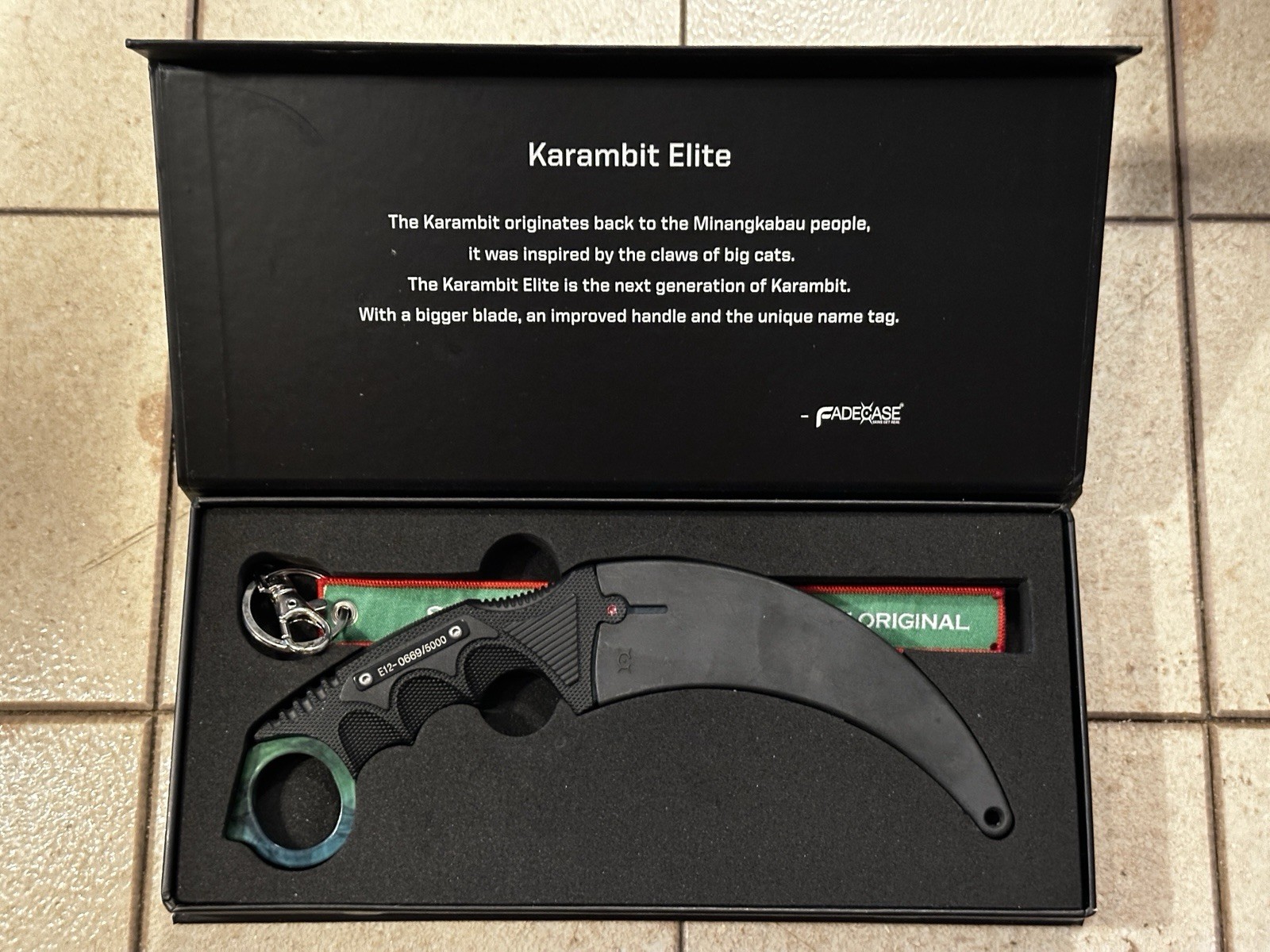 Elemental Knives And Fadecase Knives Lot