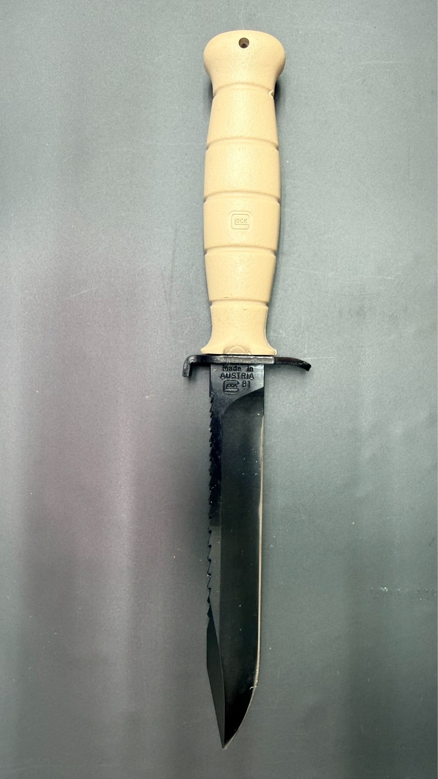 Glock Field Knife 81 Austria Sawback Fixed Blade Tan Sheath Used