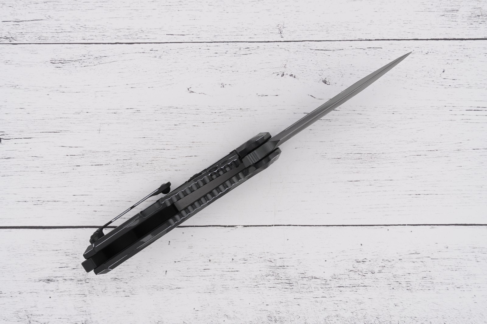Heretic Knives Medusa Manual Tanto Gray Shading – MagnaCut