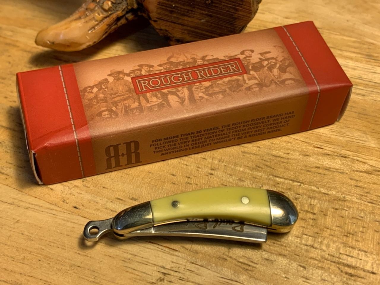 Rough Rider 2″ Tiny Razor Yellow Synthetic Pocket Knife with Lanyard Loop RR1362