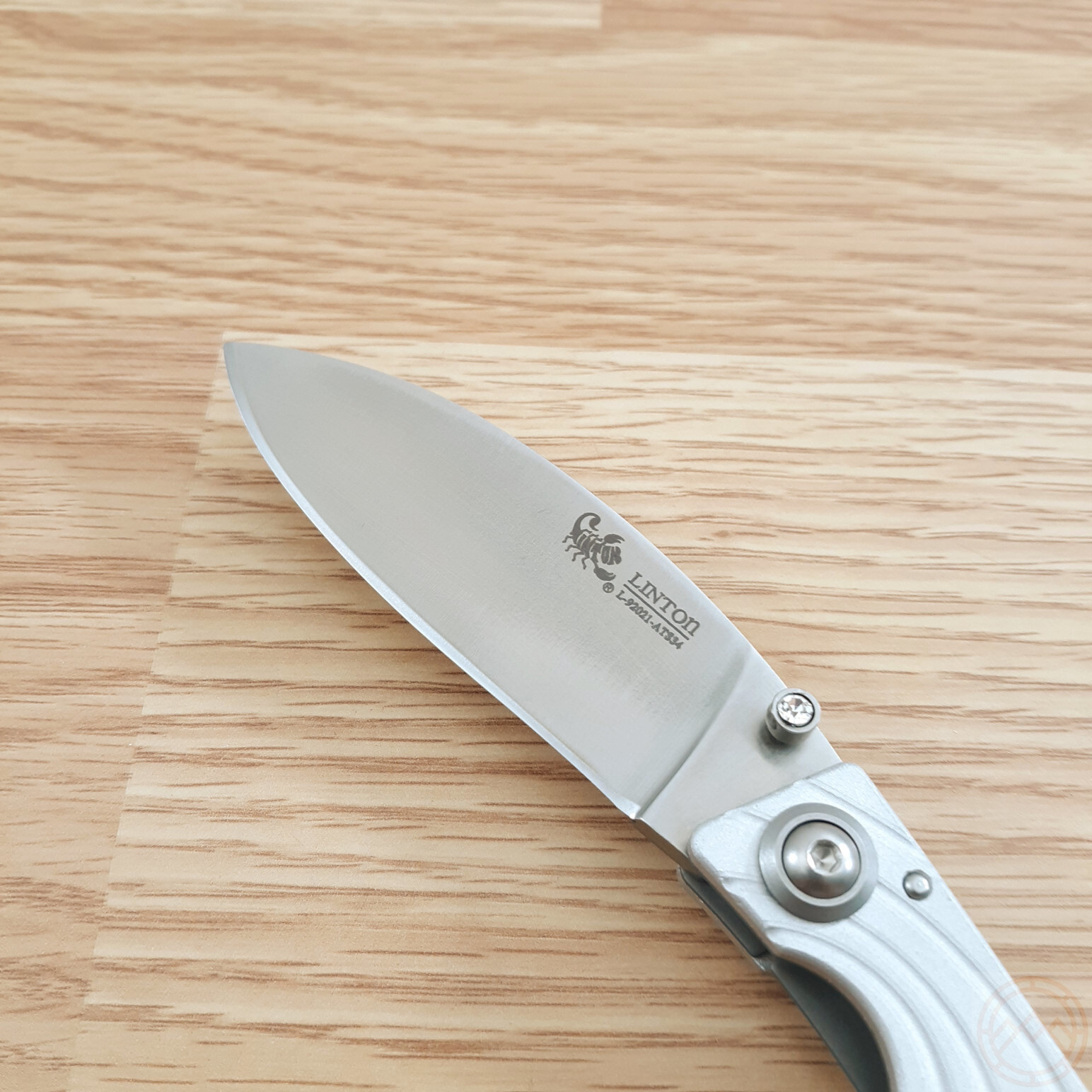 Linton Cutlery Linerlock Folding Knife 3.25″ ATS-34 Stee Blade Aluminum Handle