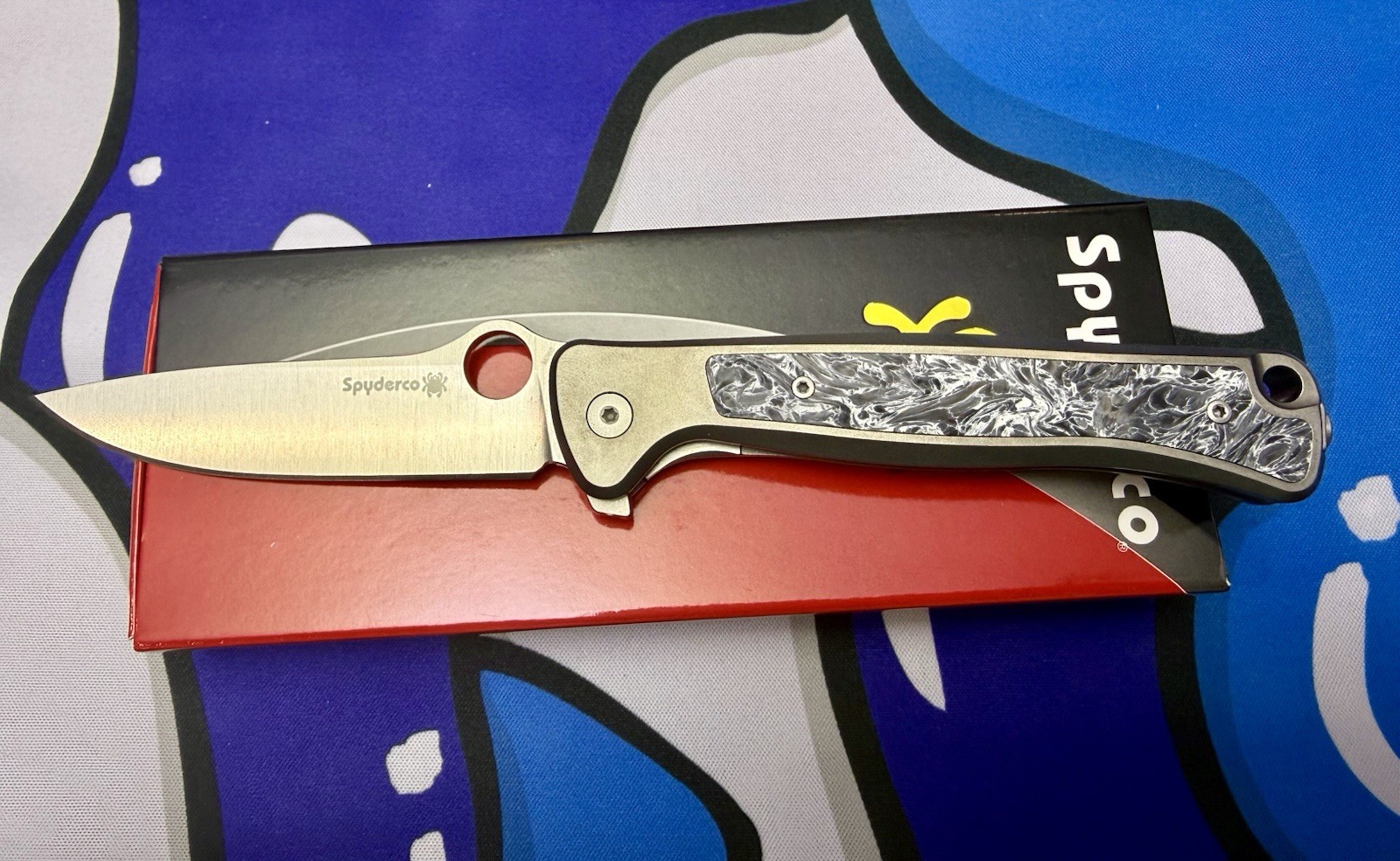 Spyderco SLYM Folding Knife M390 Steel Titanium/Carbon Fiber Handle C271TIP
