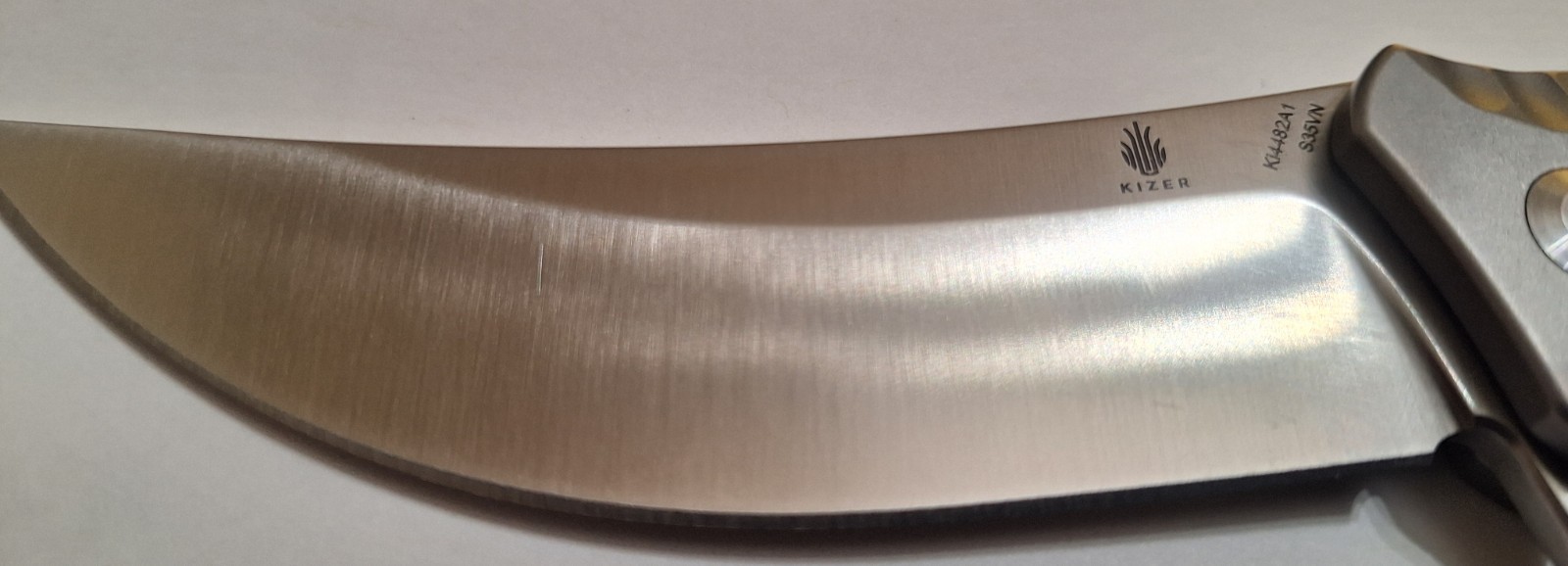 NEW Kizer Nomad Ki4482A1 S35VN Blade Gray Titanium Handle Frame Lock Clip Point
