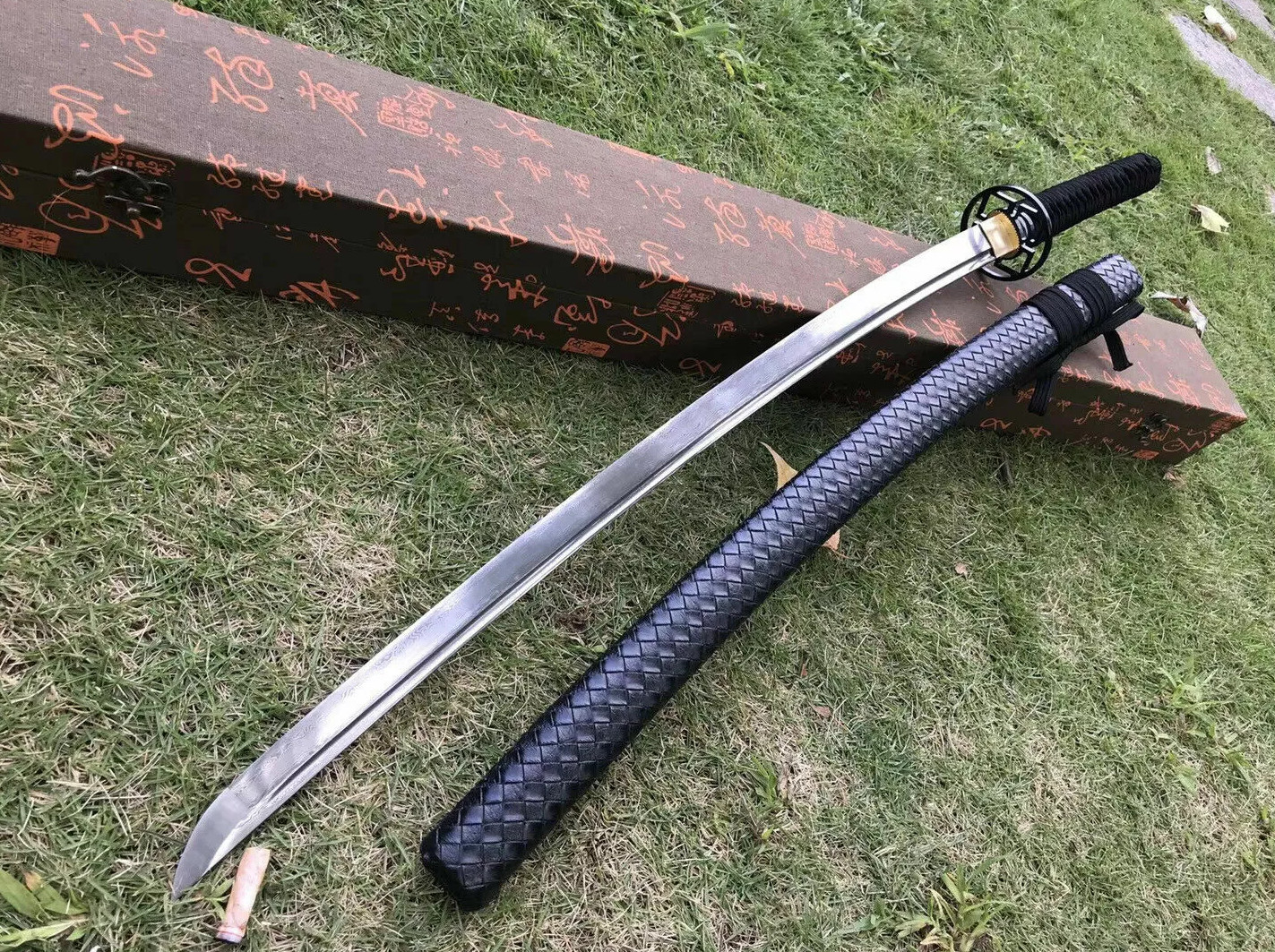 HANDMADE JAPANESE SAMURAI KATANA SWORD DAMASCUS FOLDED STEEL SHARP FULL TANG .