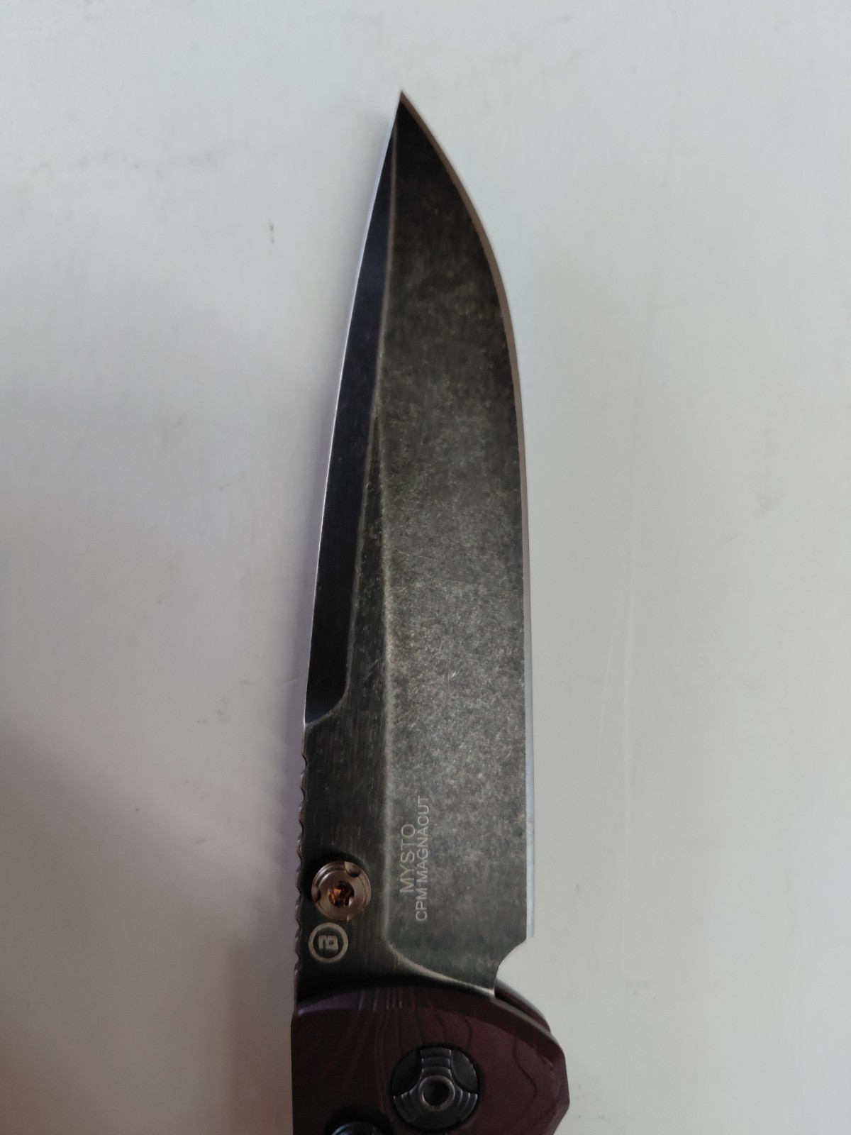 Hogue Knives Mysto Fire 24452 NOS Display Model MagnaCut Redstone Richlite
