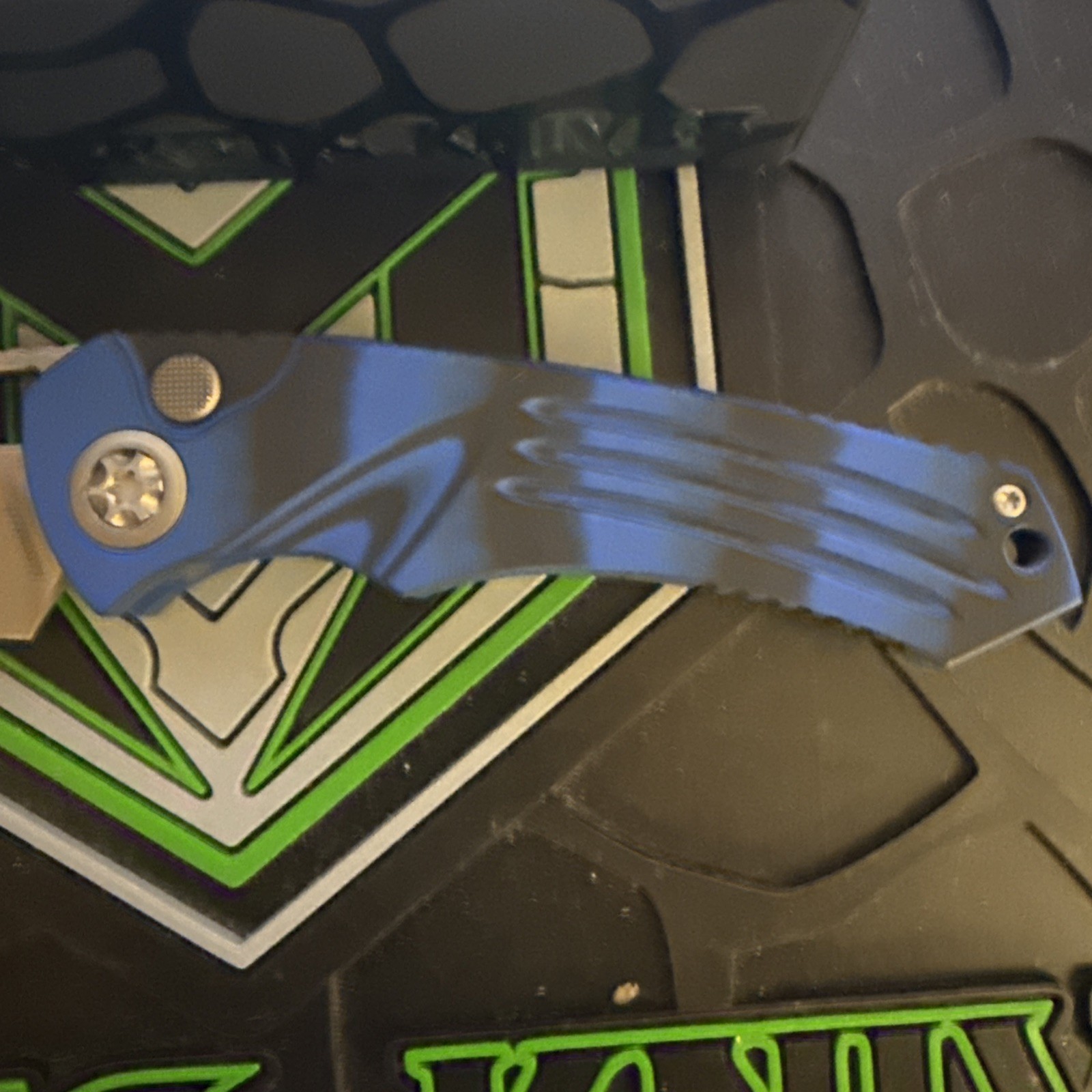 Heretic Pariah Blue/Black G10 Sold Out