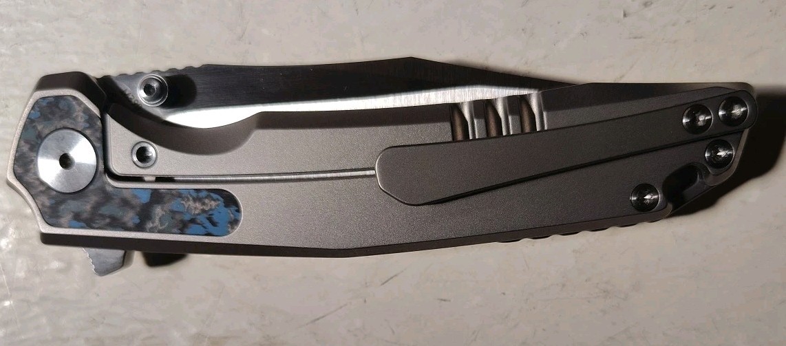 New FerraMonster Valken 3.5″ M390 Belt Satin Clip Pt Titanium w/Fat Carbon Inlay