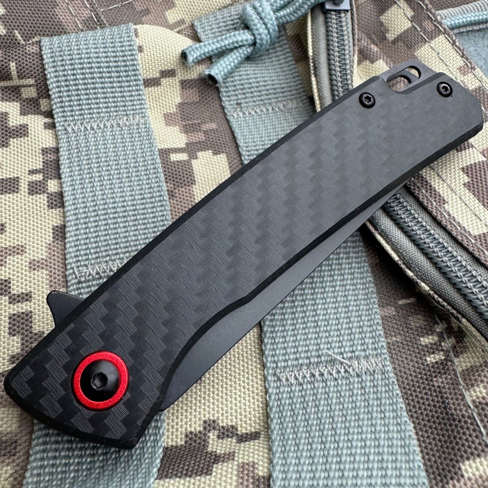 Black Outdoor Survival Ball Bearing Blade Carbon Fiber EDC Folding Pocket Knife