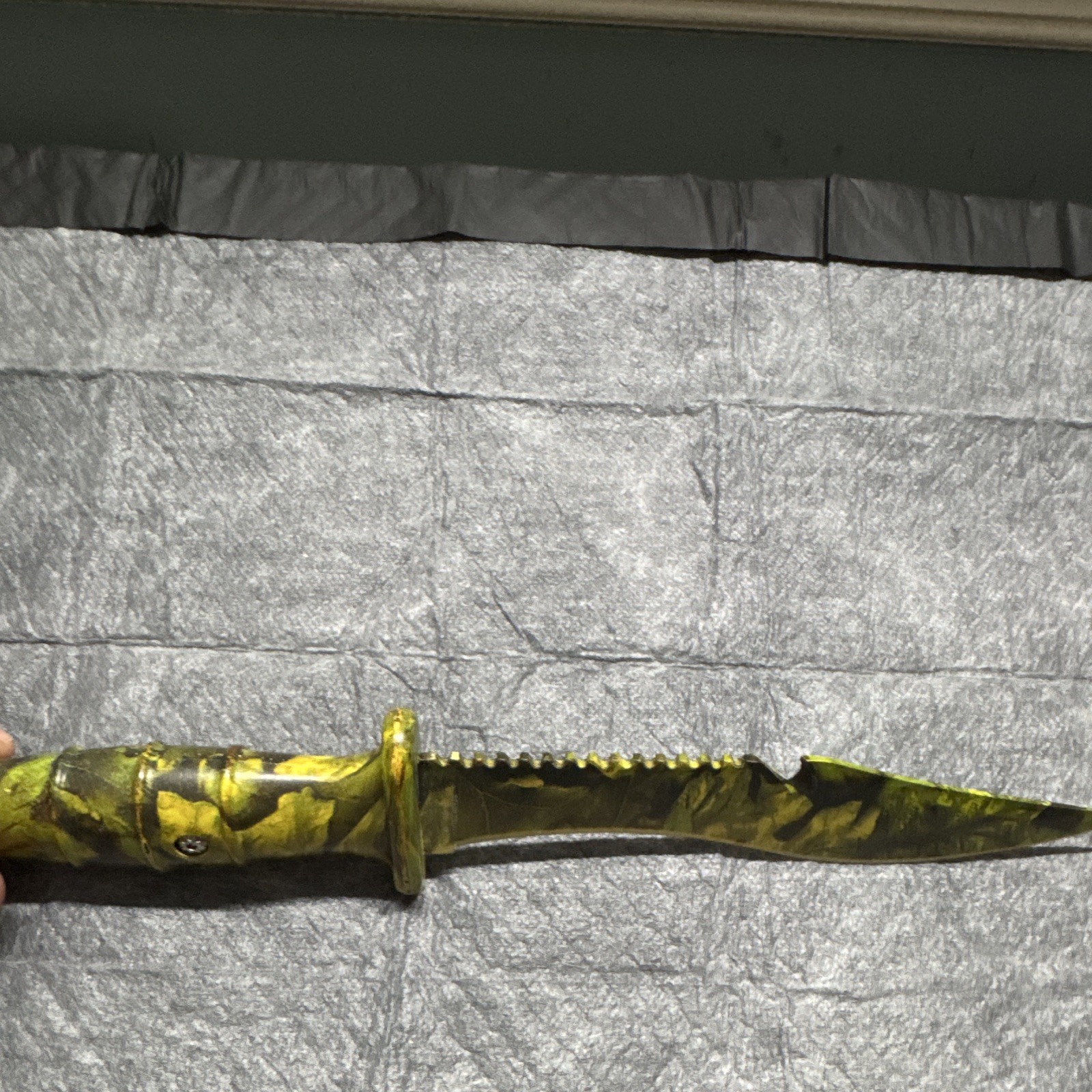 Camo Fixed Blade Hunting Knife Clip Point Plain Edge w/ Sheath 4.1-5in