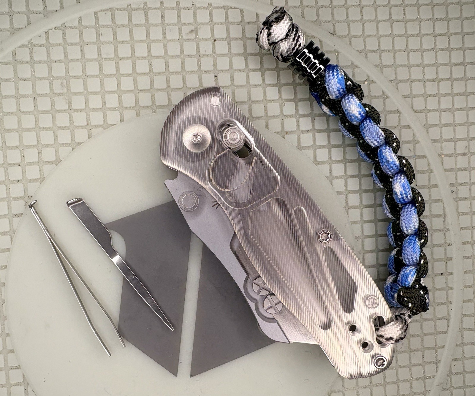 Kizer Cutlery Drop Bear Utility Clutch Lock Folding Pocket Knife 2.75in Blade