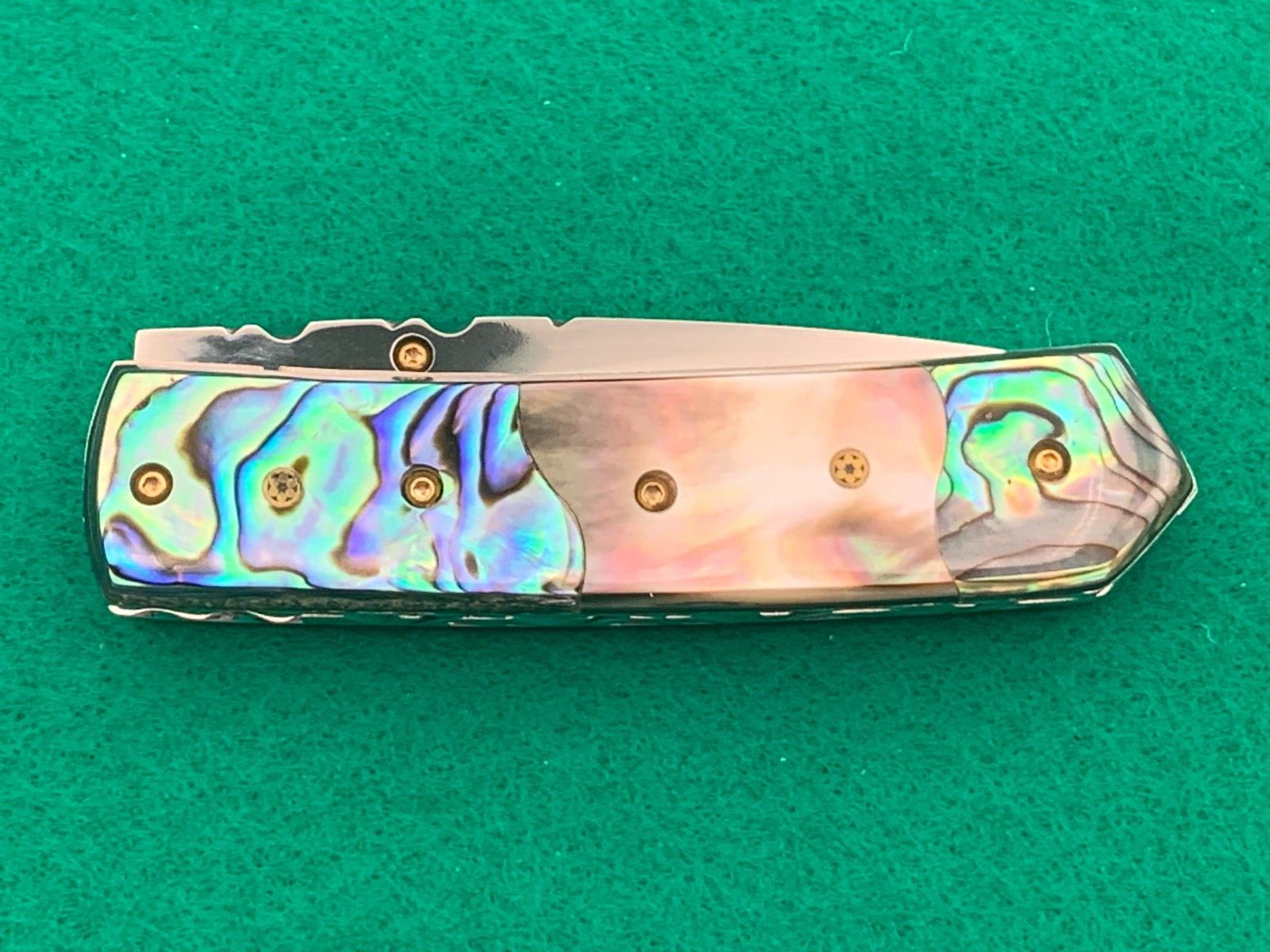CUSTOM TAWEESAK KNIFE MOTHER OF PEARL / NONE BETTER MUSEUM QUALITY) w/ CASE