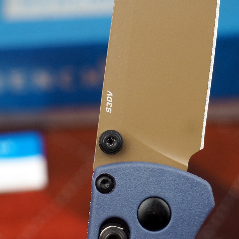 Benchmade 535FE-05 Bugout Crater Blue Grivory Handle S30V Blade Folding Knives