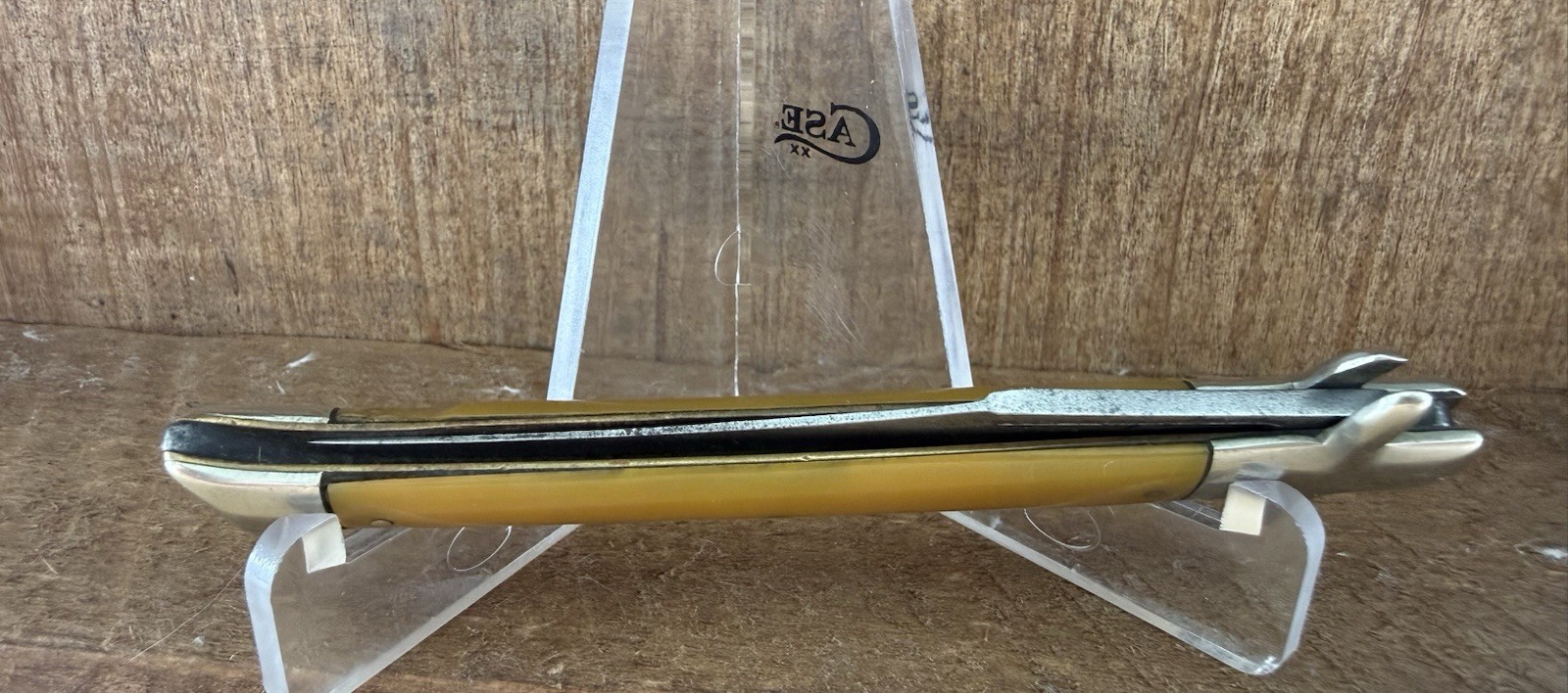 W.R. Case & Sons B1051 Fishtail Bow Tie Knife 1905-1914 Yellow Antique Rare