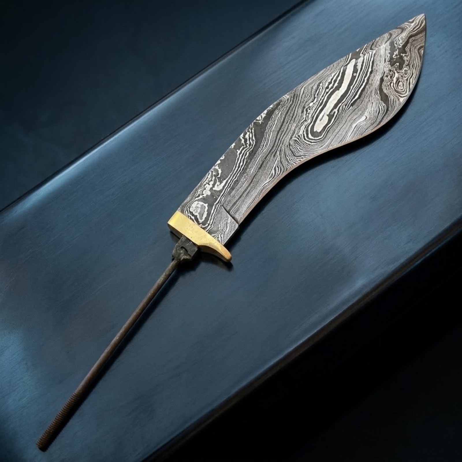 Damascus Tracker Knife Blank – Hand Forged DIY Survival Blade – Brass Guard 2026