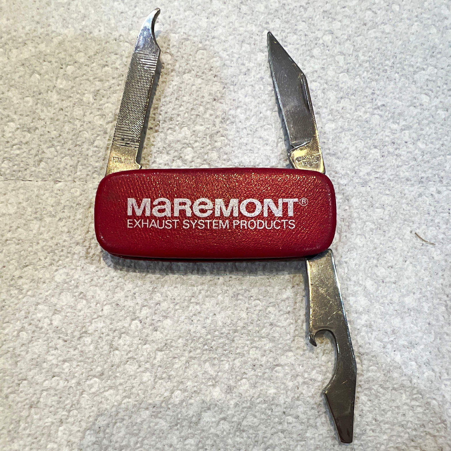 Maremont Red Pocketknife Stainless Pen Blade Under 2.75in Slipjoint Bottle/Can