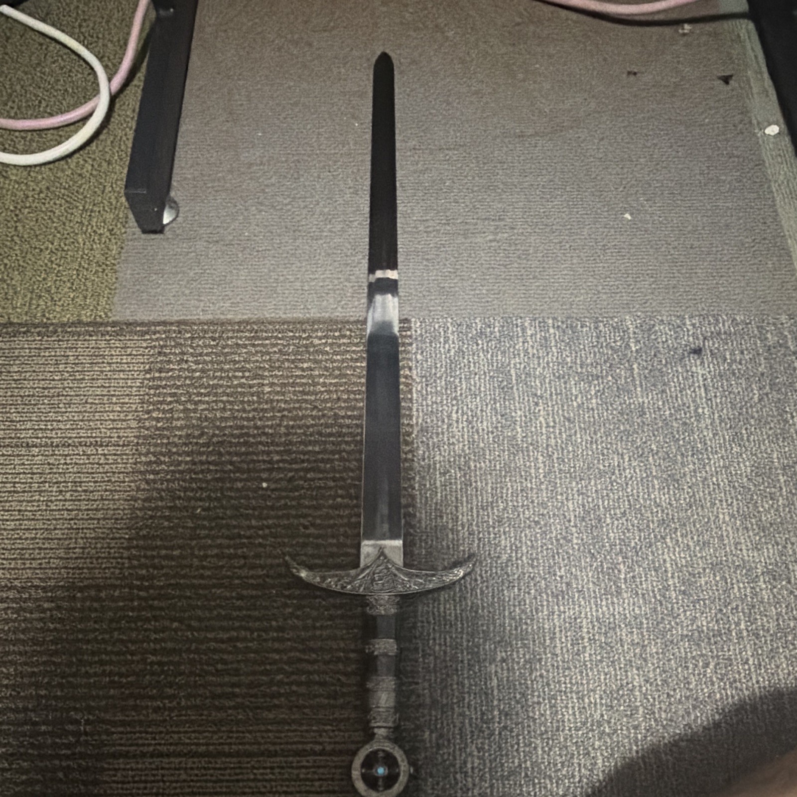 Medieval Celtic Reproduction Longsword Replica w/ Black Scabbard, Double Edge